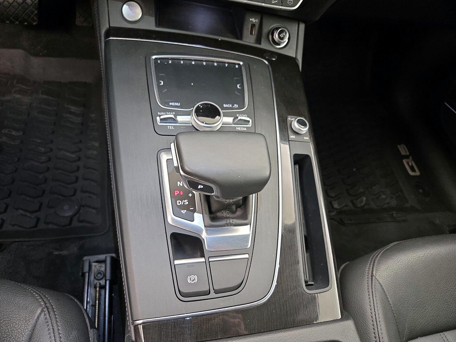 Thumbnail: 2020 Audi Q5 - 18