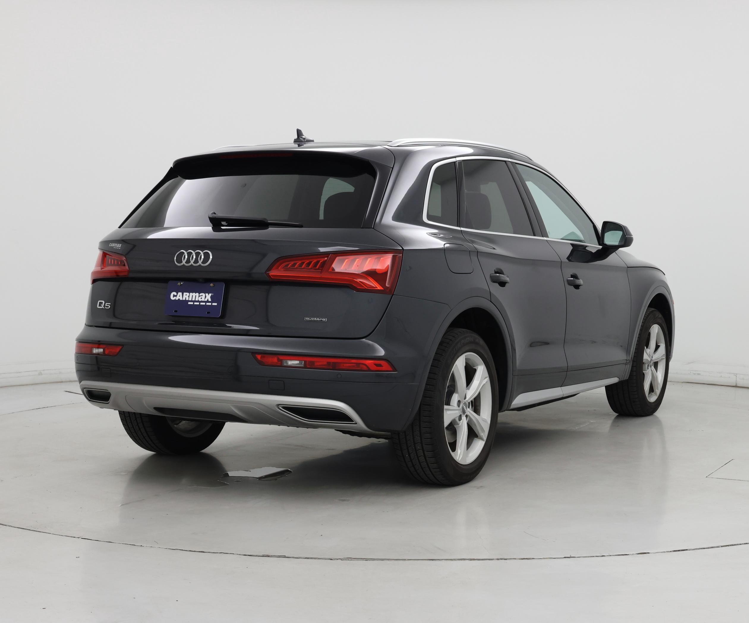 Thumbnail: 2020 Audi Q5 - 8
