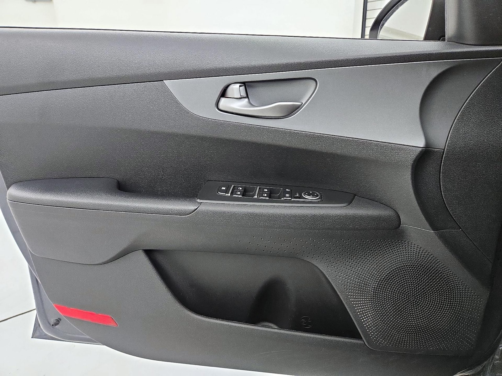 2021 Kia Forte LXS - Photo 13