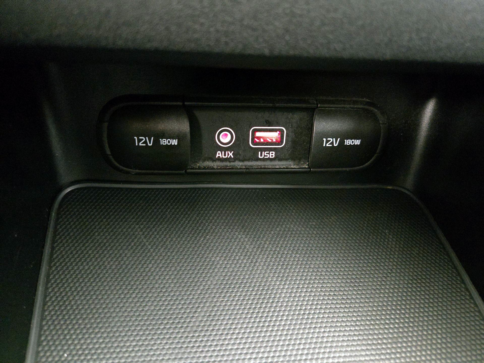Thumbnail: 2021 Kia Forte - 18