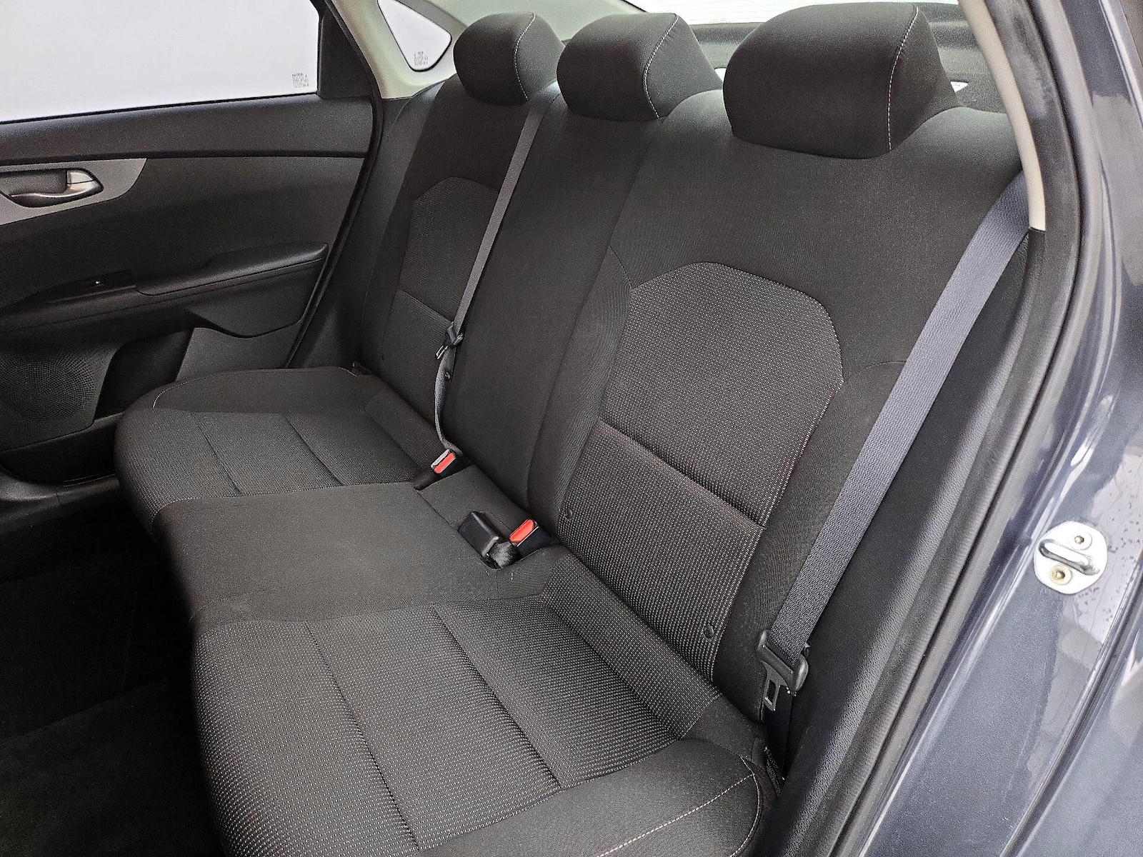2021 Kia Forte LXS - Photo 20