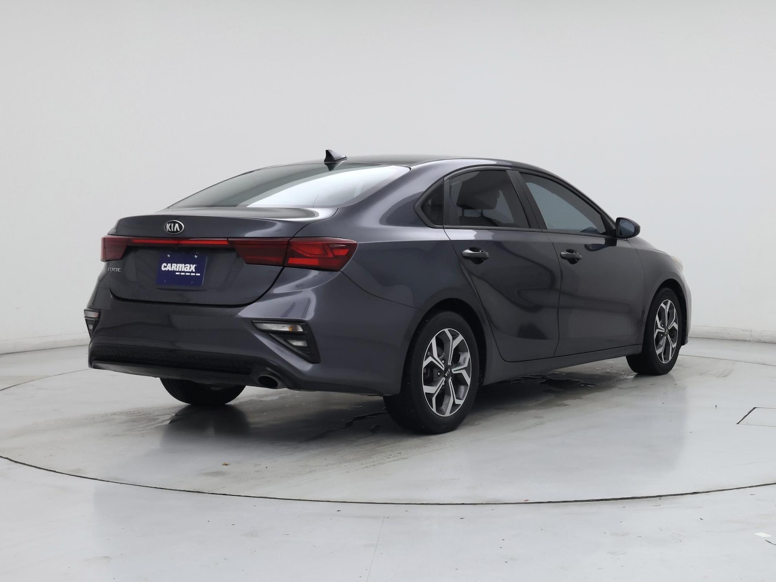 2021 Kia Forte LXS - Photo 9