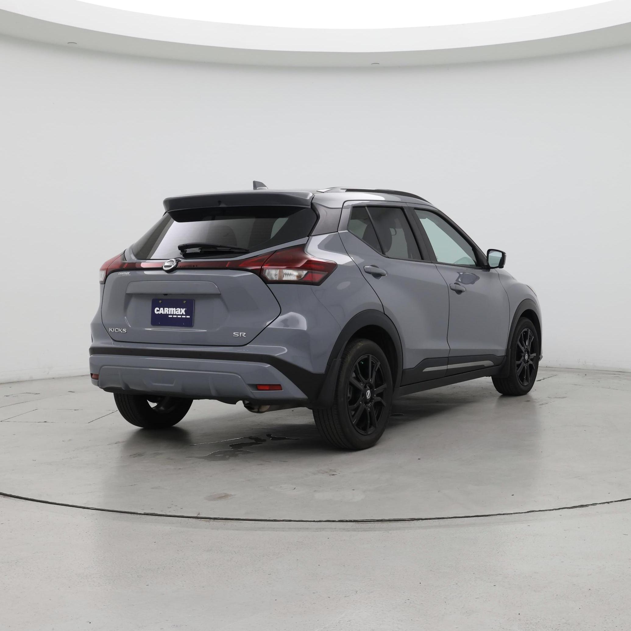 Thumbnail: 2021 Nissan Kicks - 8