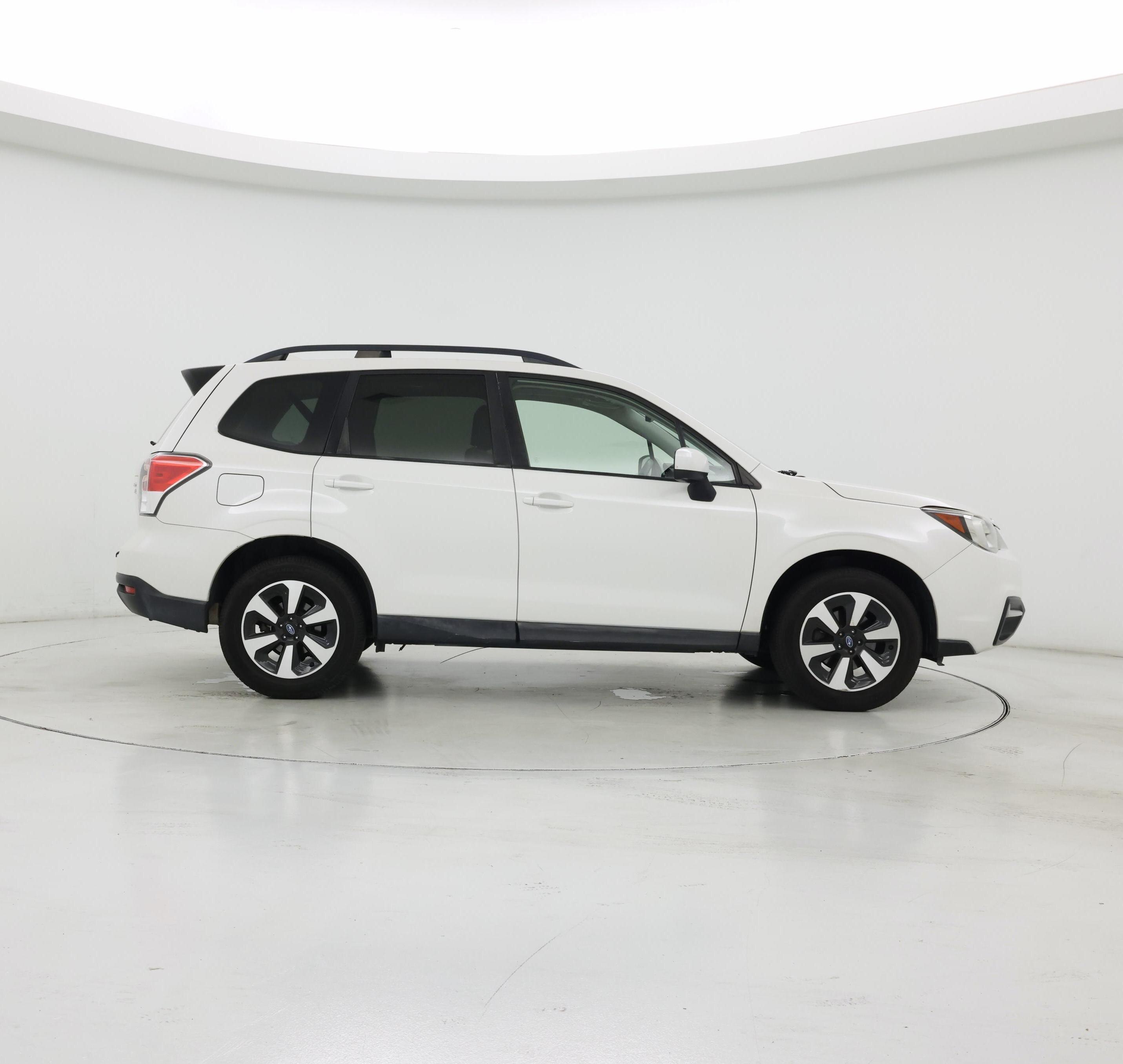 Thumbnail: 2017 Subaru Forester - 7