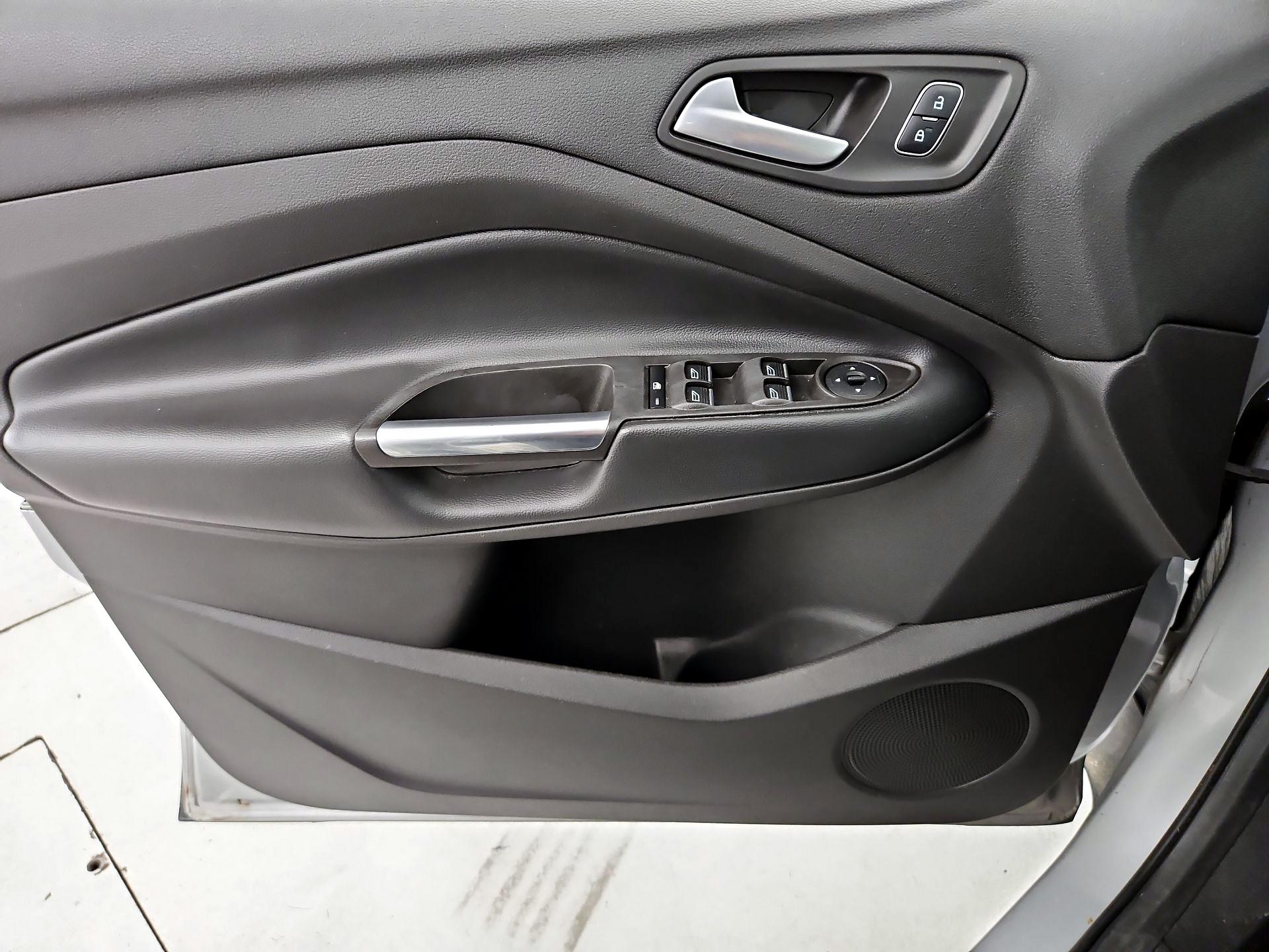Thumbnail: 2019 Ford Escape - 12
