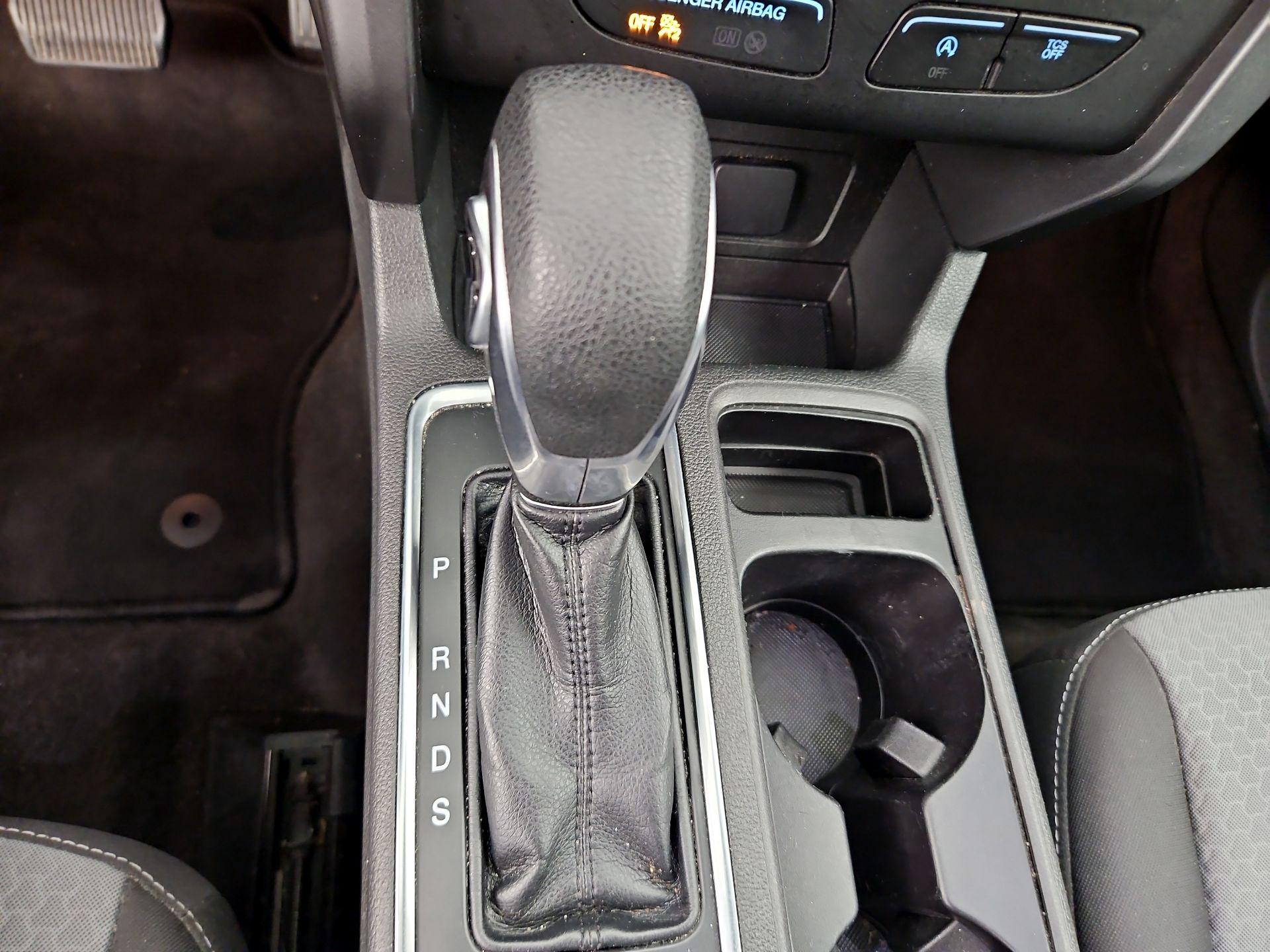 Thumbnail: 2019 Ford Escape - 17