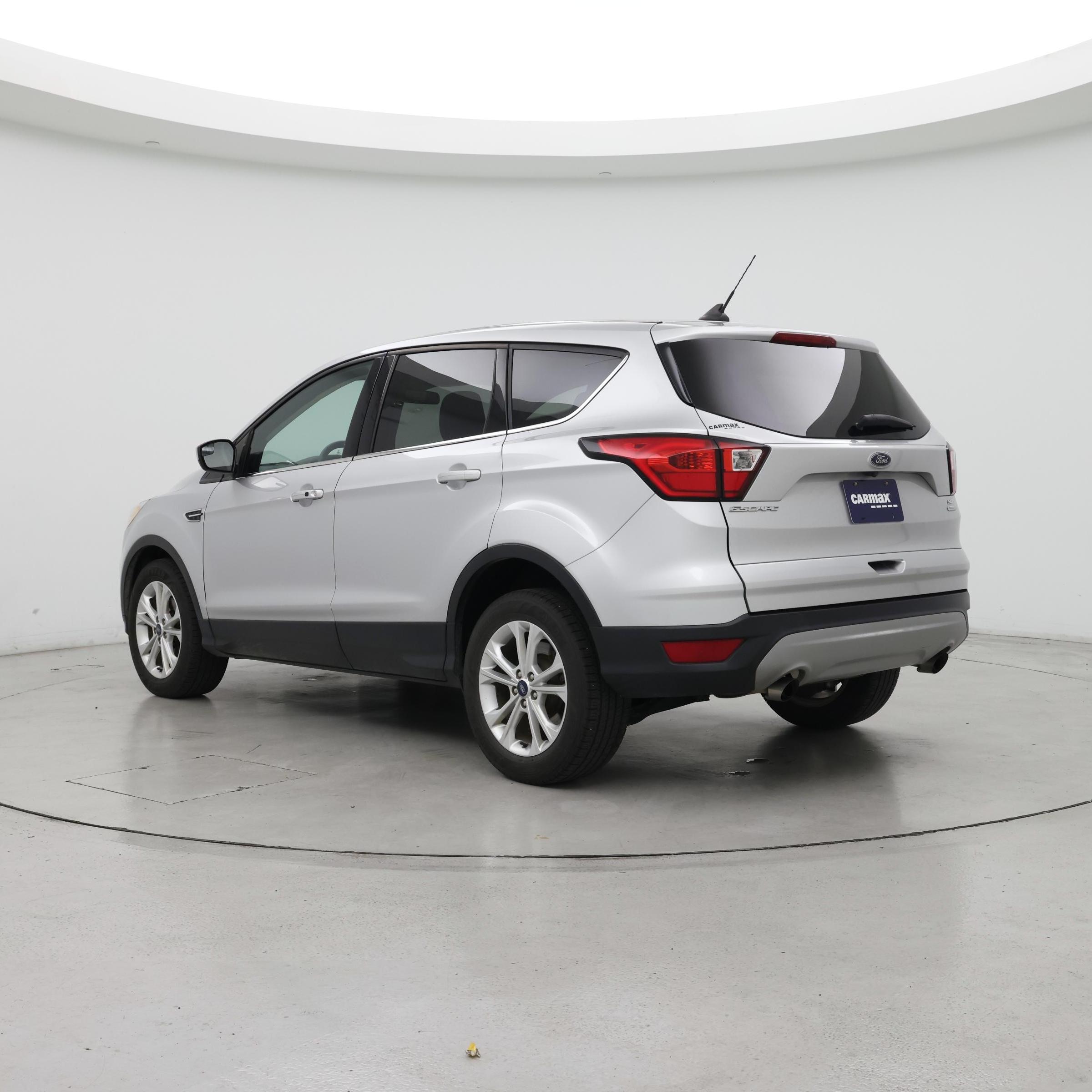 Thumbnail: 2019 Ford Escape - 2