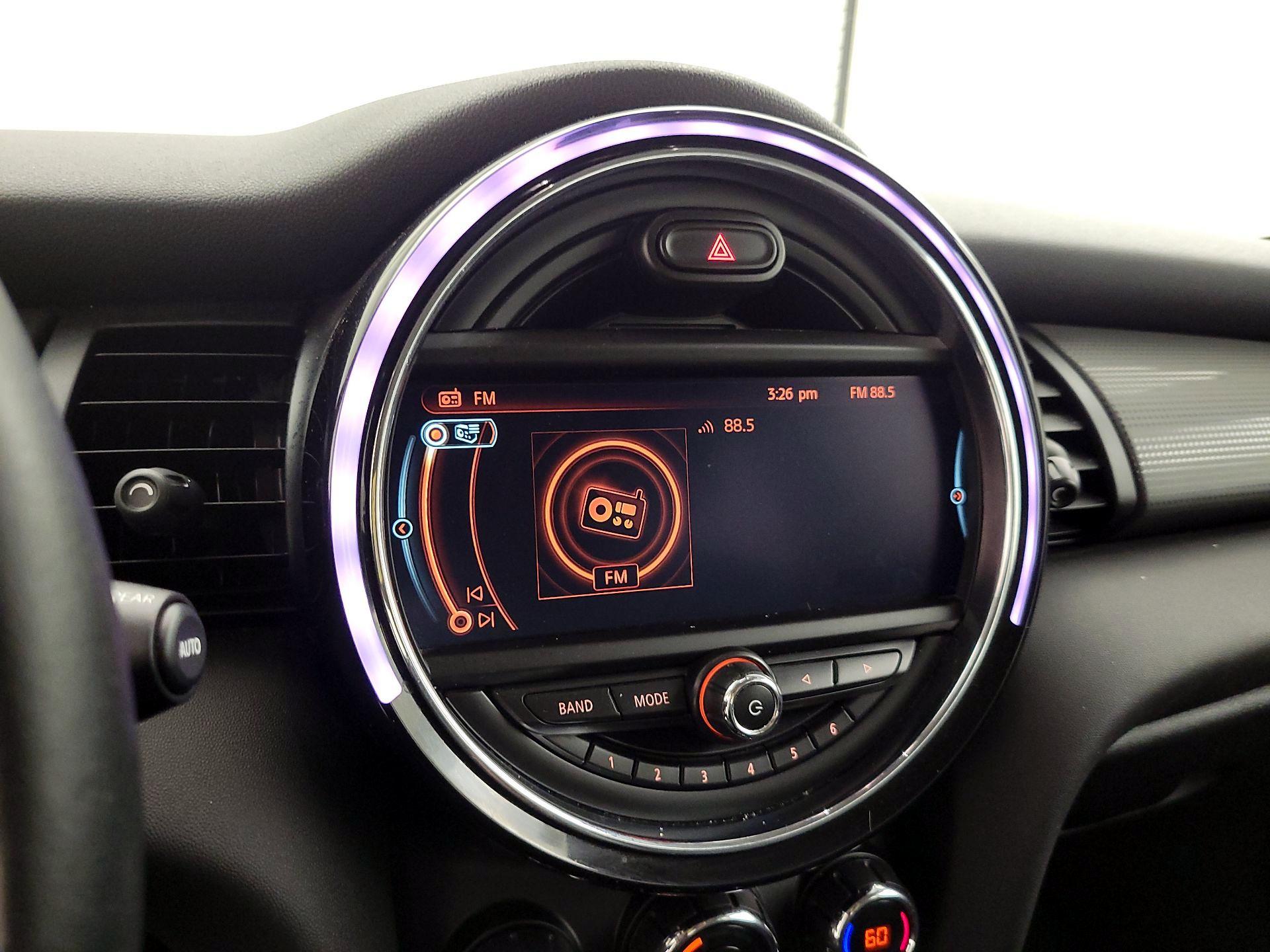 Thumbnail: 2016 MINI Cooper Hardtop - 16