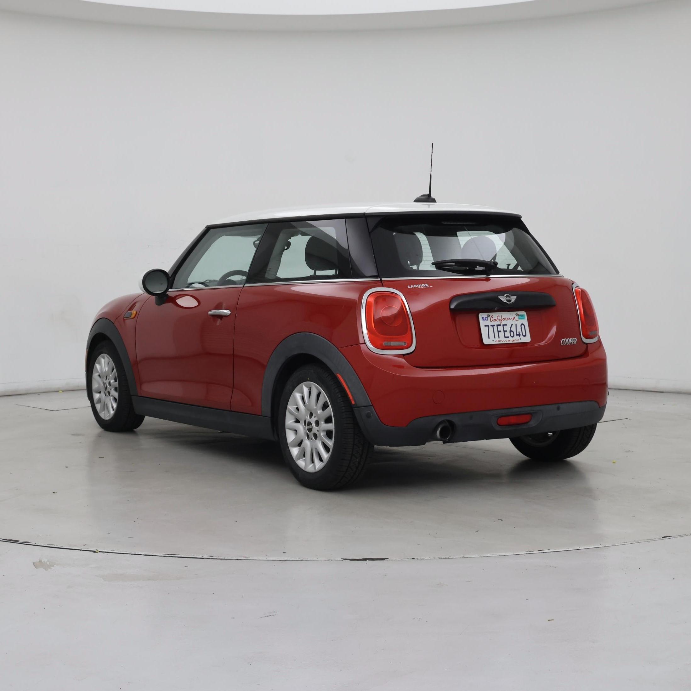 Thumbnail: 2016 MINI Cooper Hardtop - 2
