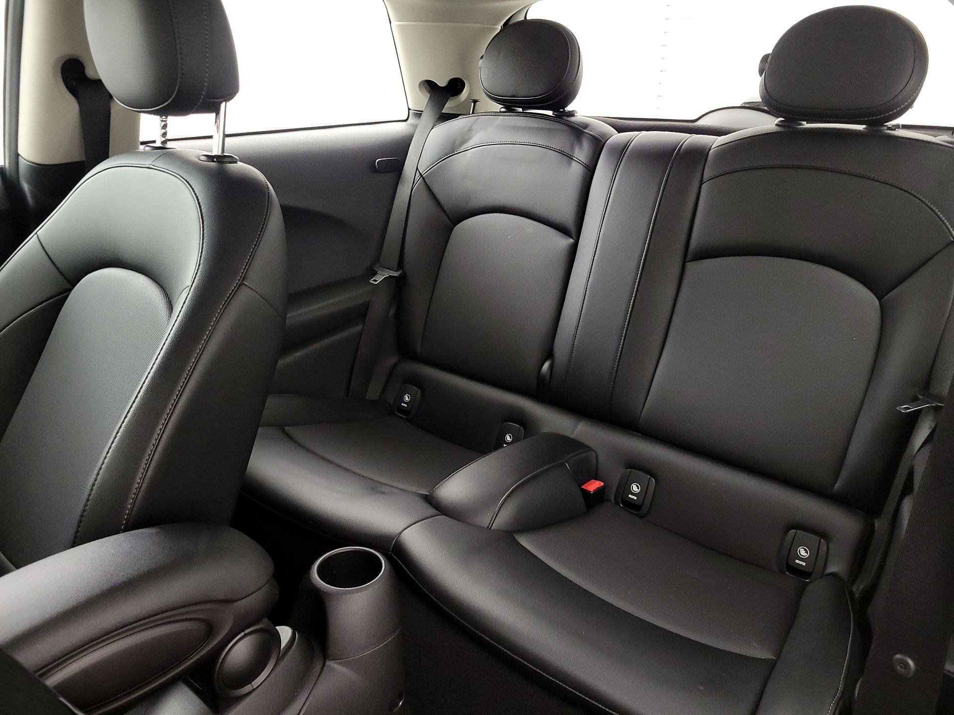 Thumbnail: 2016 MINI Cooper Hardtop - 20