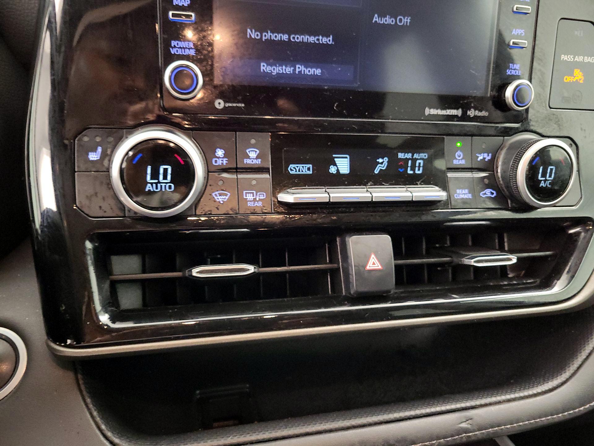 Thumbnail: 2021 Toyota Highlander - 14