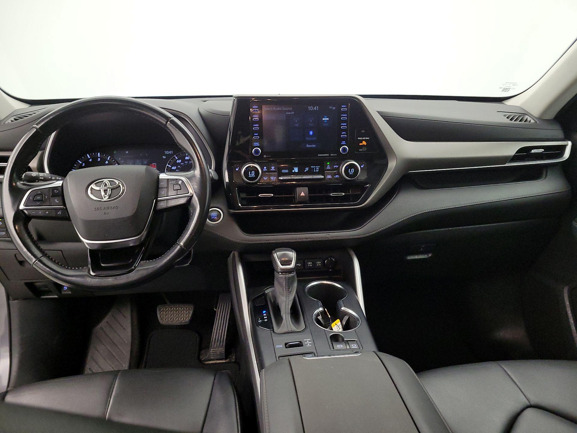 Thumbnail: 2021 Toyota Highlander - 8