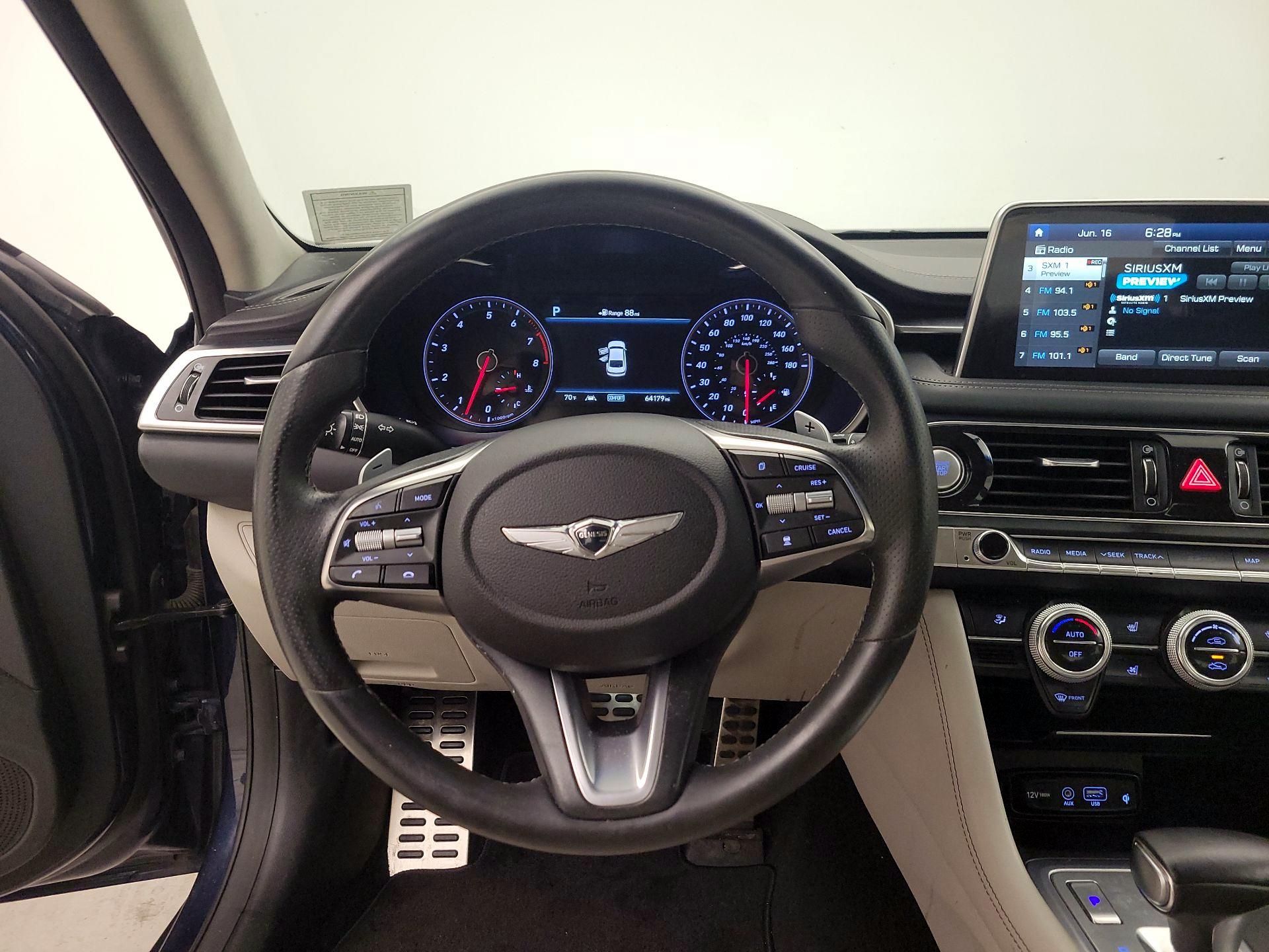 Thumbnail: 2019 Genesis G70 - 10