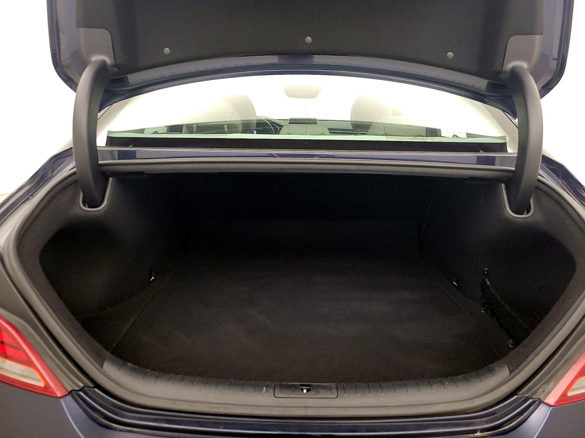 Thumbnail: 2019 Genesis G70 - 20