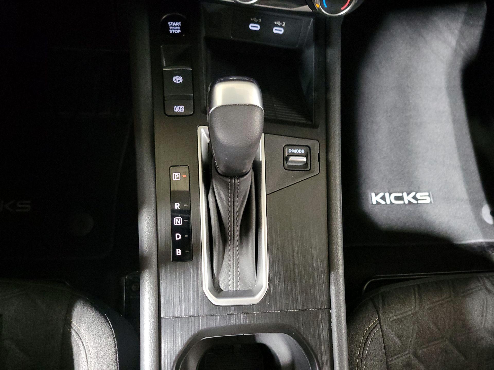 Thumbnail: 2025 Nissan Kicks - 17