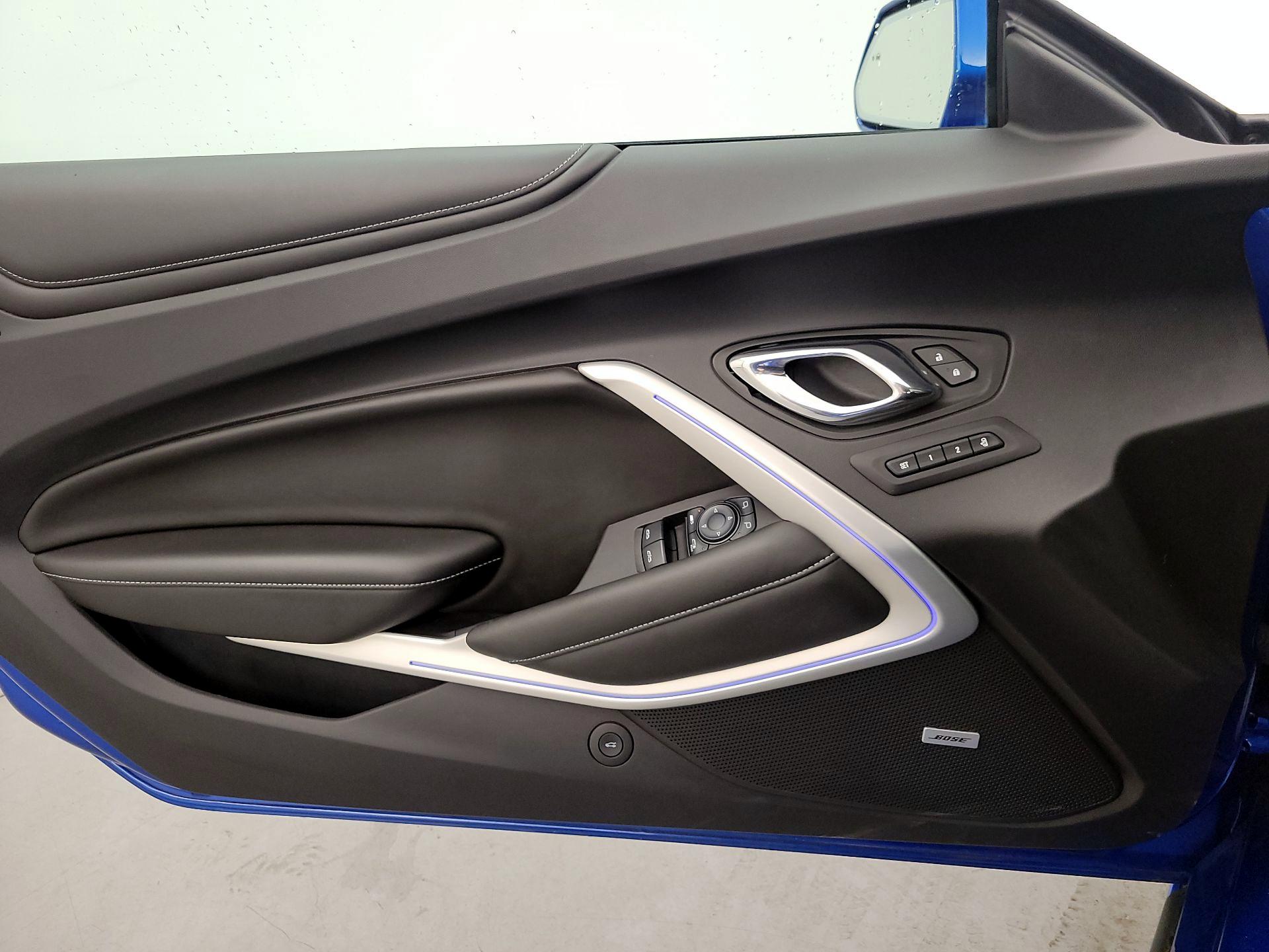 Thumbnail: 2016 Chevrolet Camaro - 12