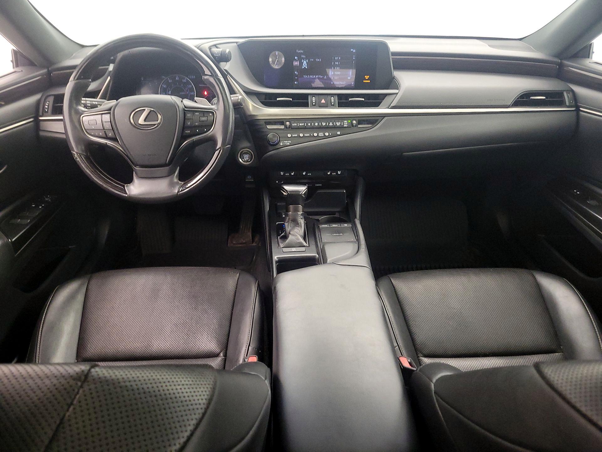 Thumbnail: 2019 Lexus ES - 9