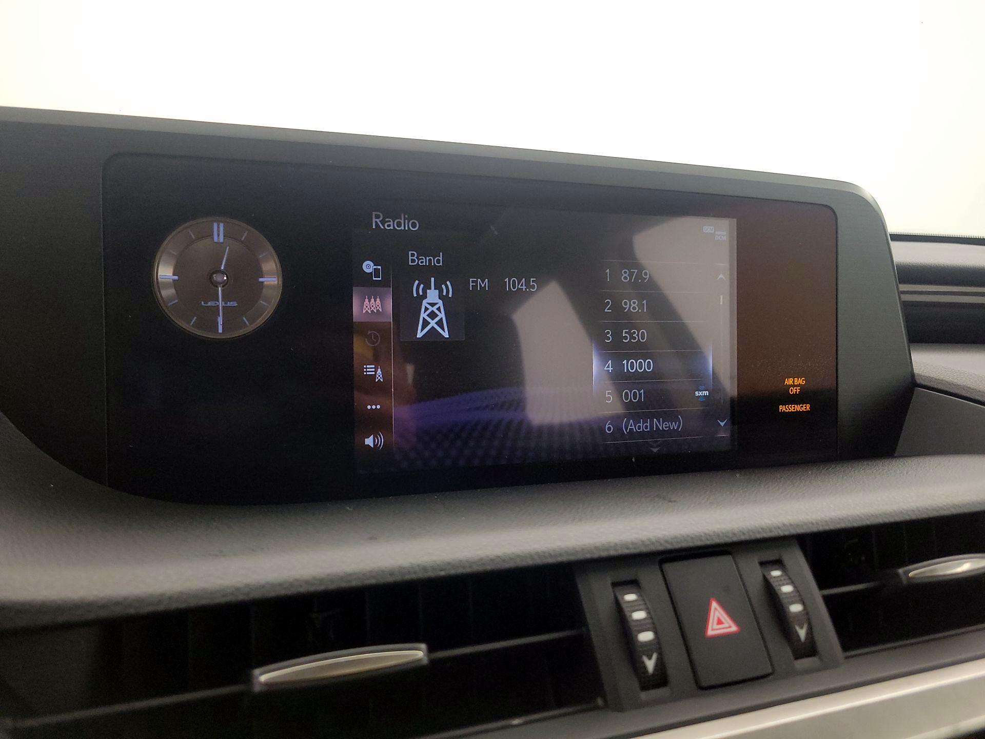 Thumbnail: 2019 Lexus ES - 14