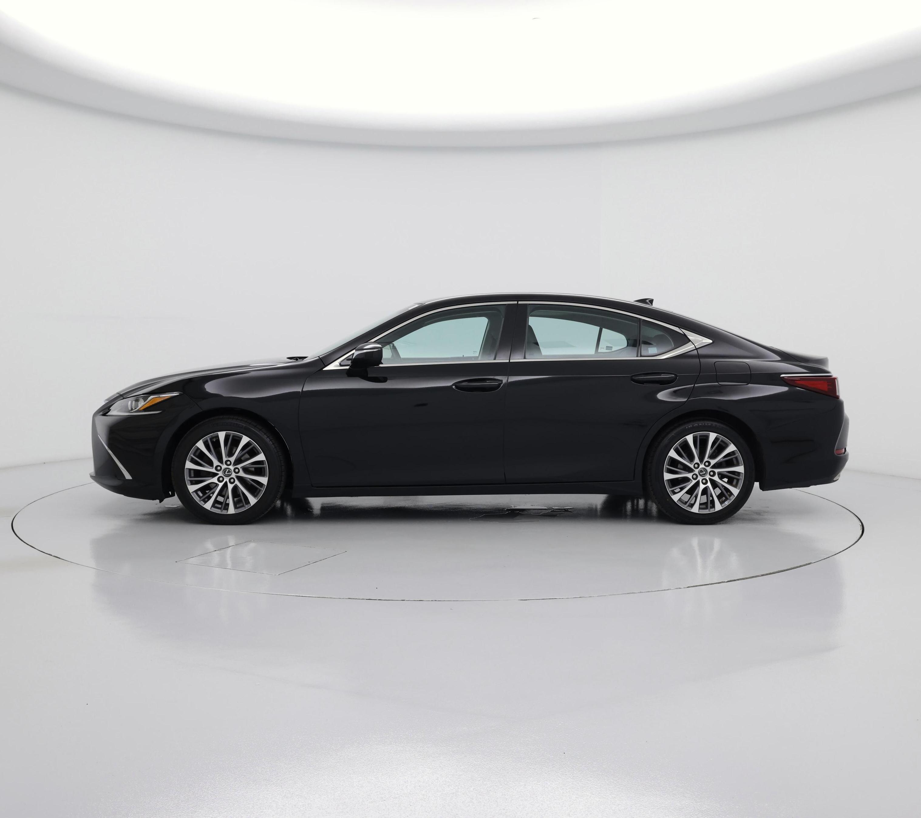 Thumbnail: 2019 Lexus ES - 3