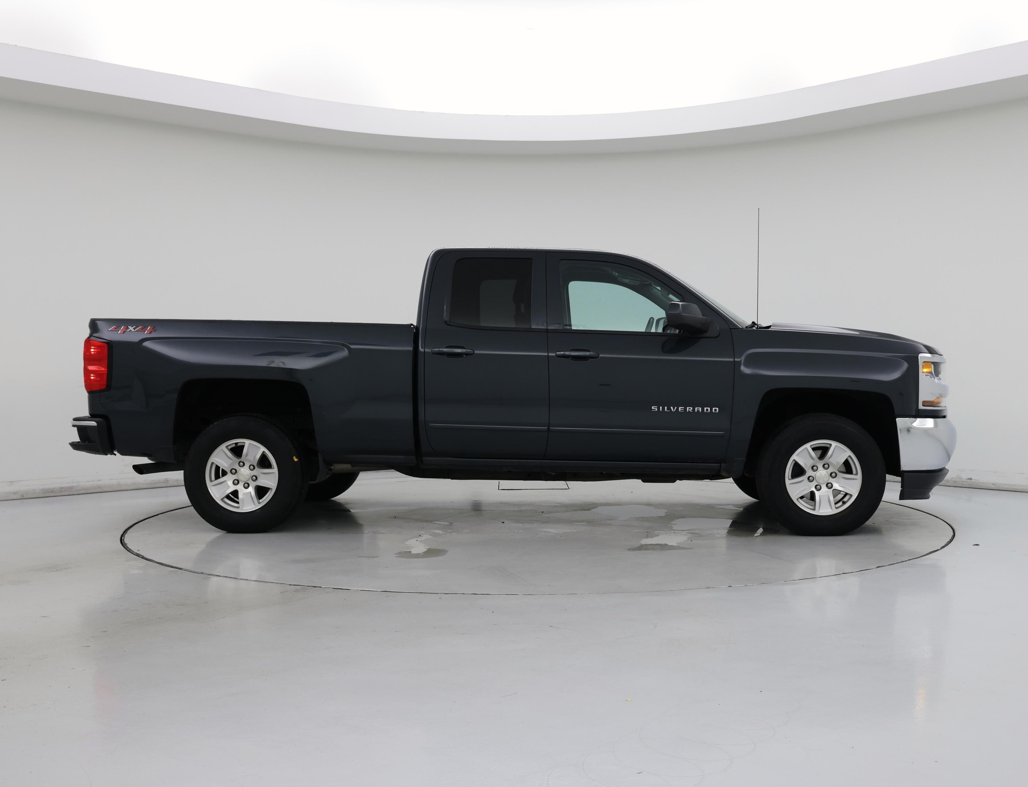 Thumbnail: 2019 Chevrolet Silverado 1500 - 7
