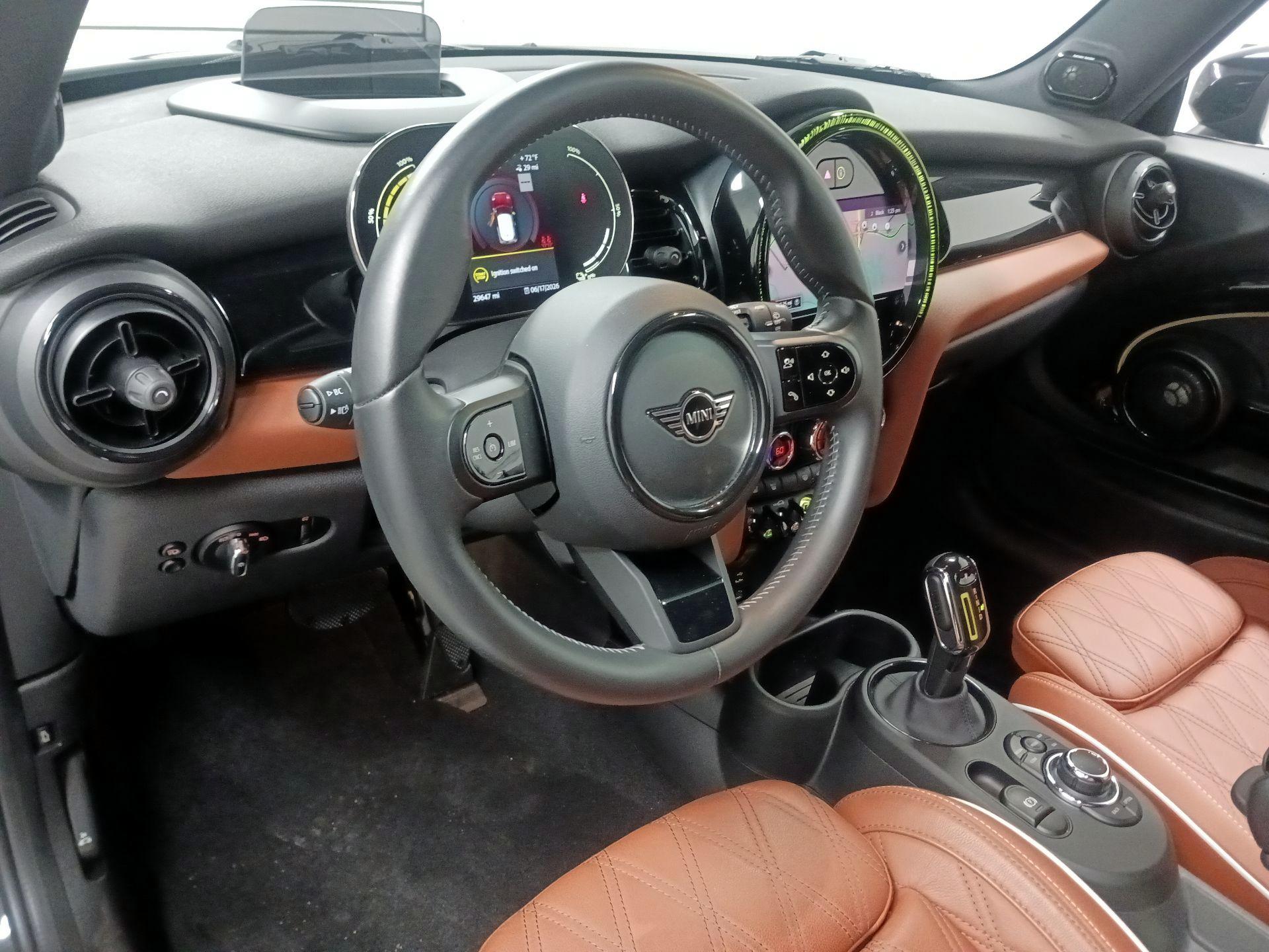 Thumbnail: 2023 MINI Cooper Hardtop - 9