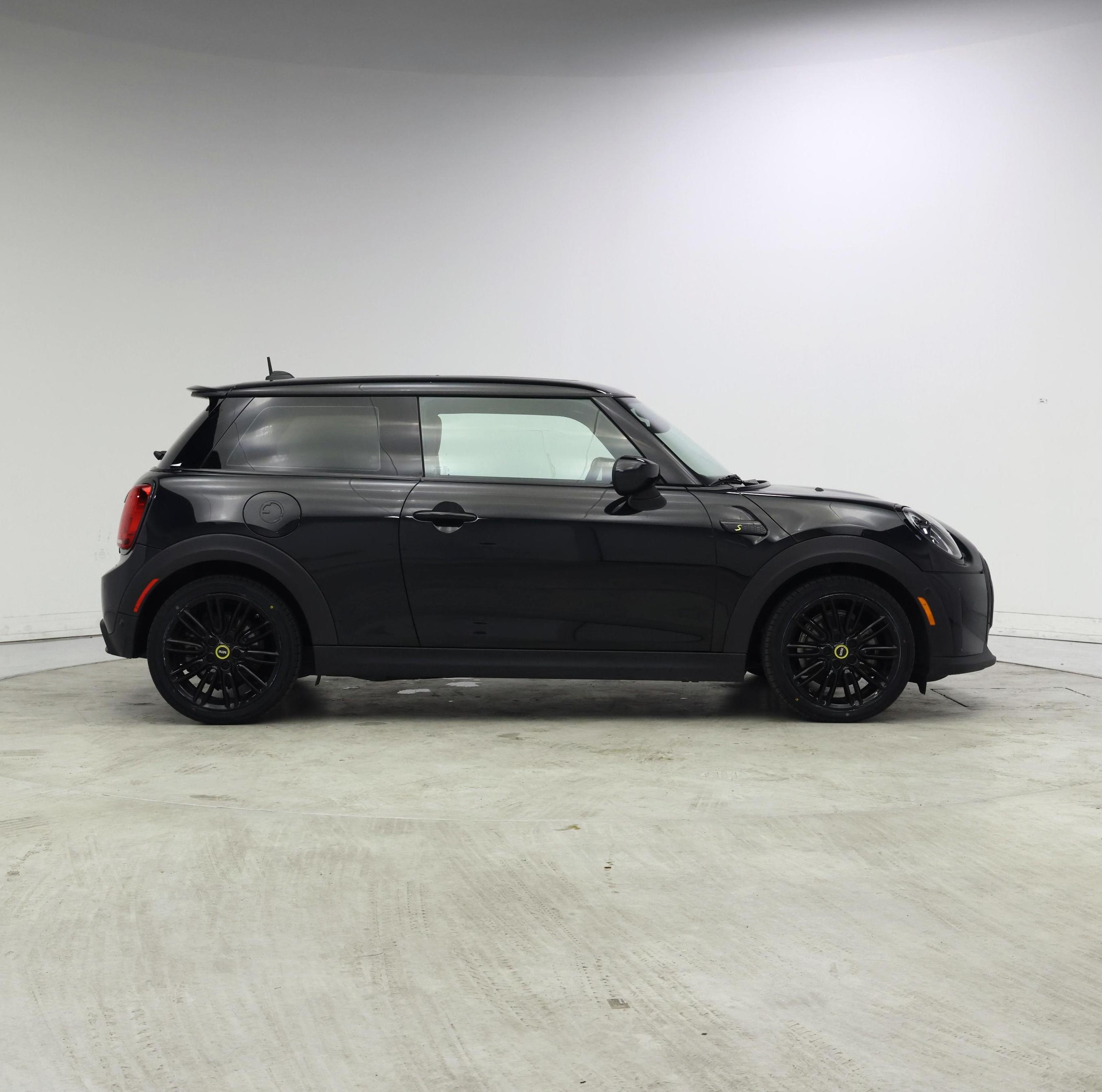 Thumbnail: 2023 MINI Cooper Hardtop - 7