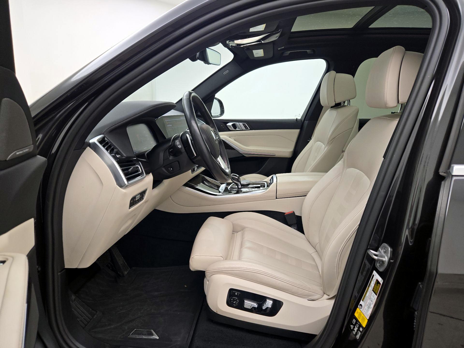Thumbnail: 2021 BMW X5 - 11