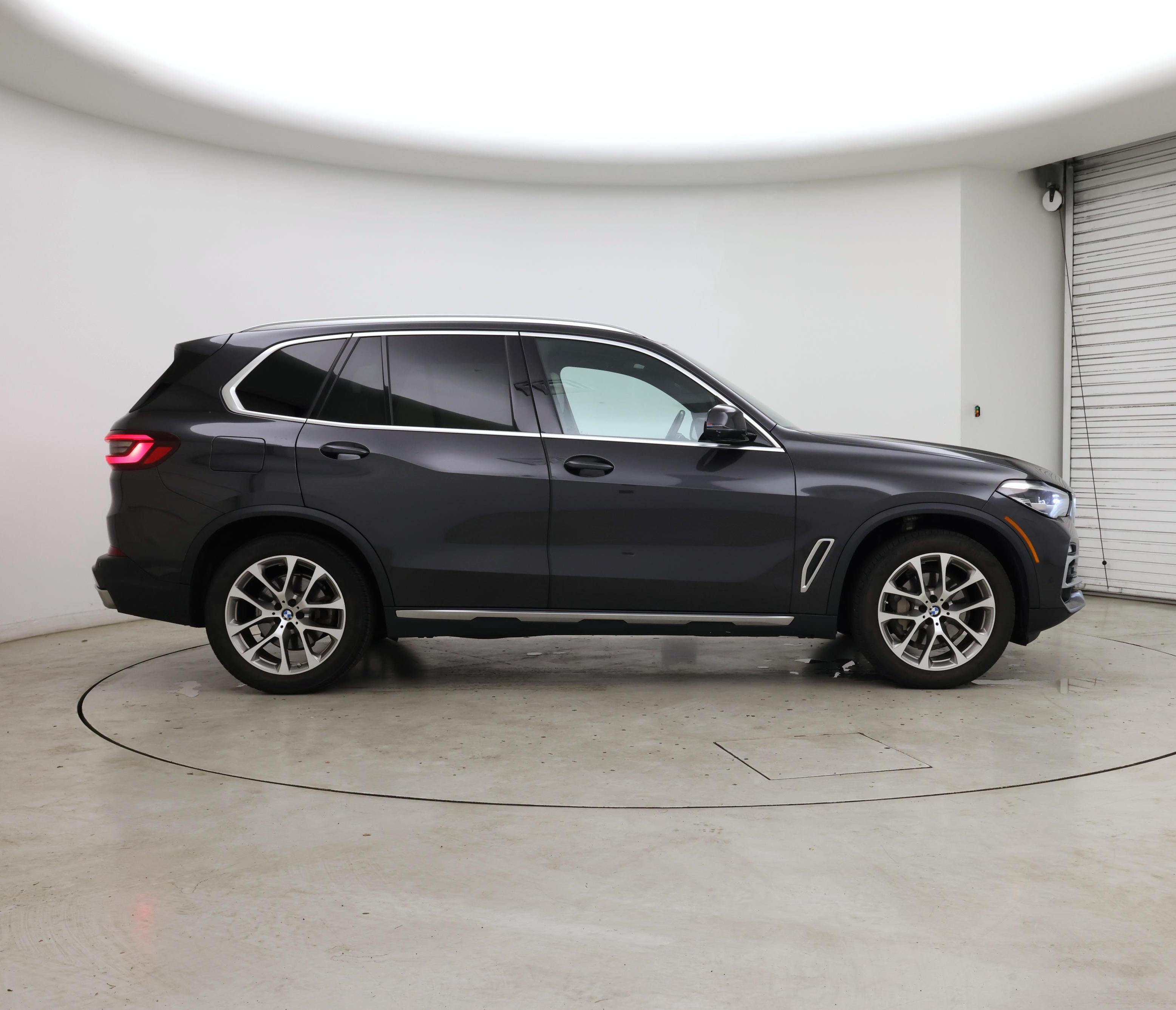 Thumbnail: 2021 BMW X5 - 7
