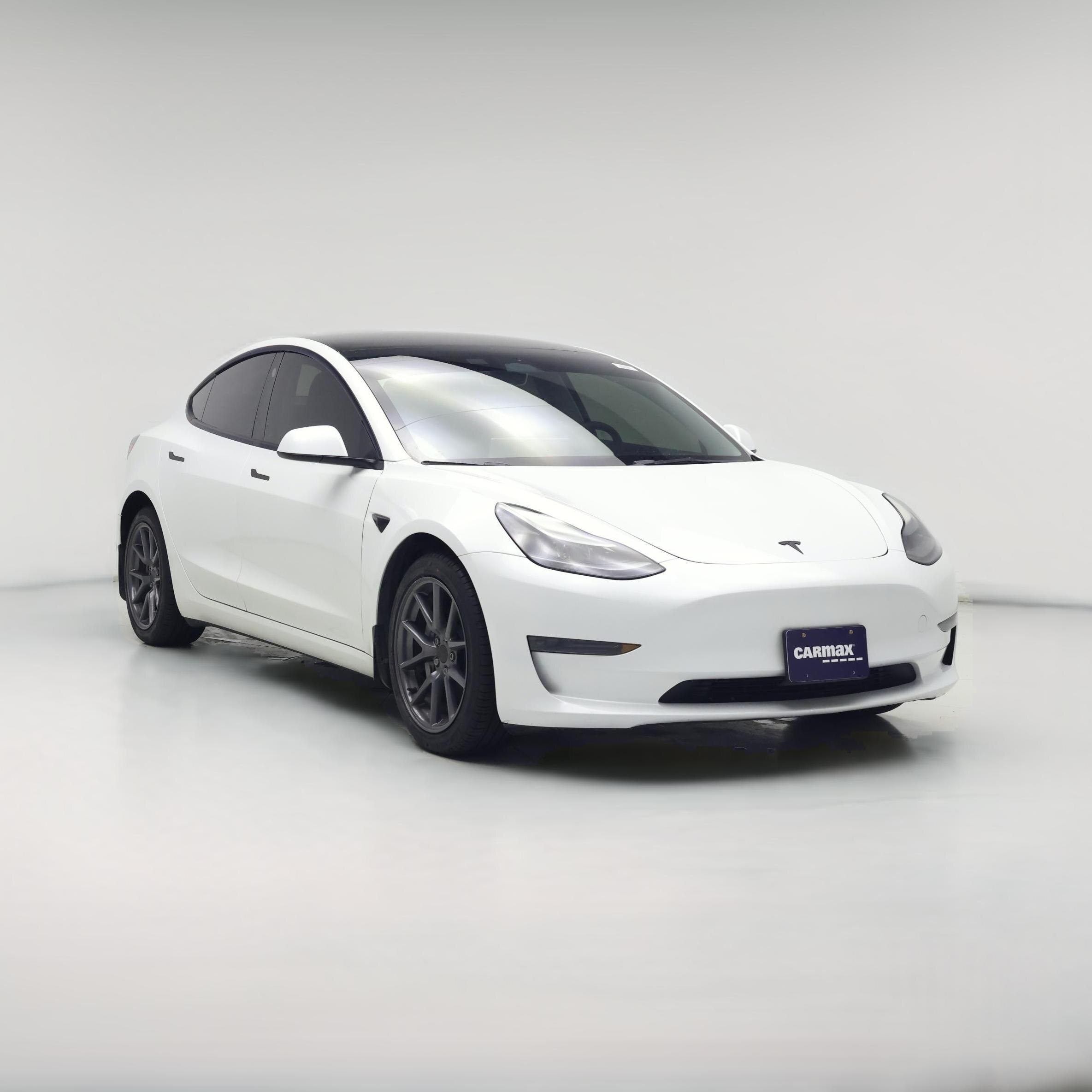 Thumbnail: 2023 Tesla Model 3 - 1