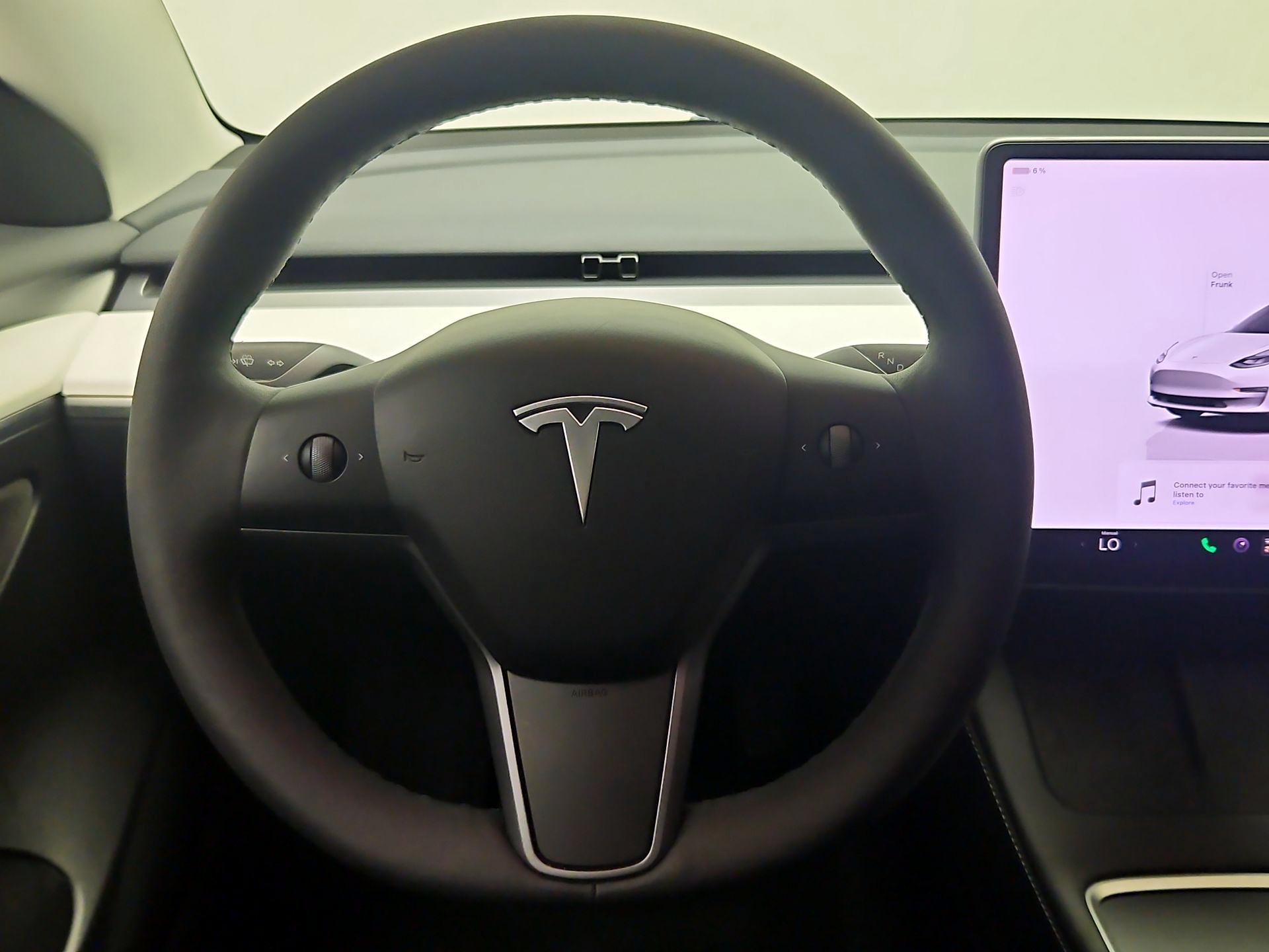 Thumbnail: 2023 Tesla Model 3 - 10