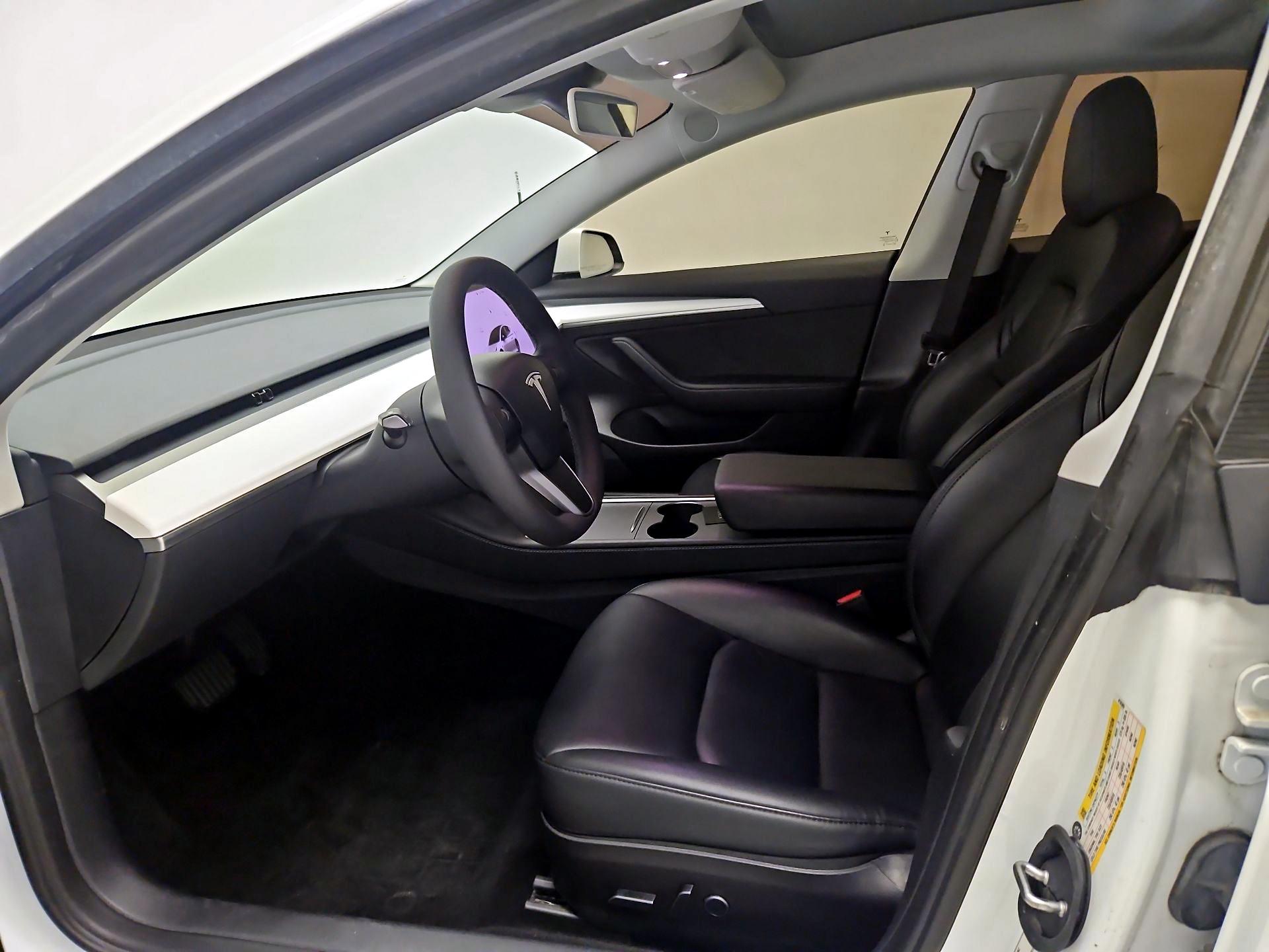 Thumbnail: 2023 Tesla Model 3 - 11