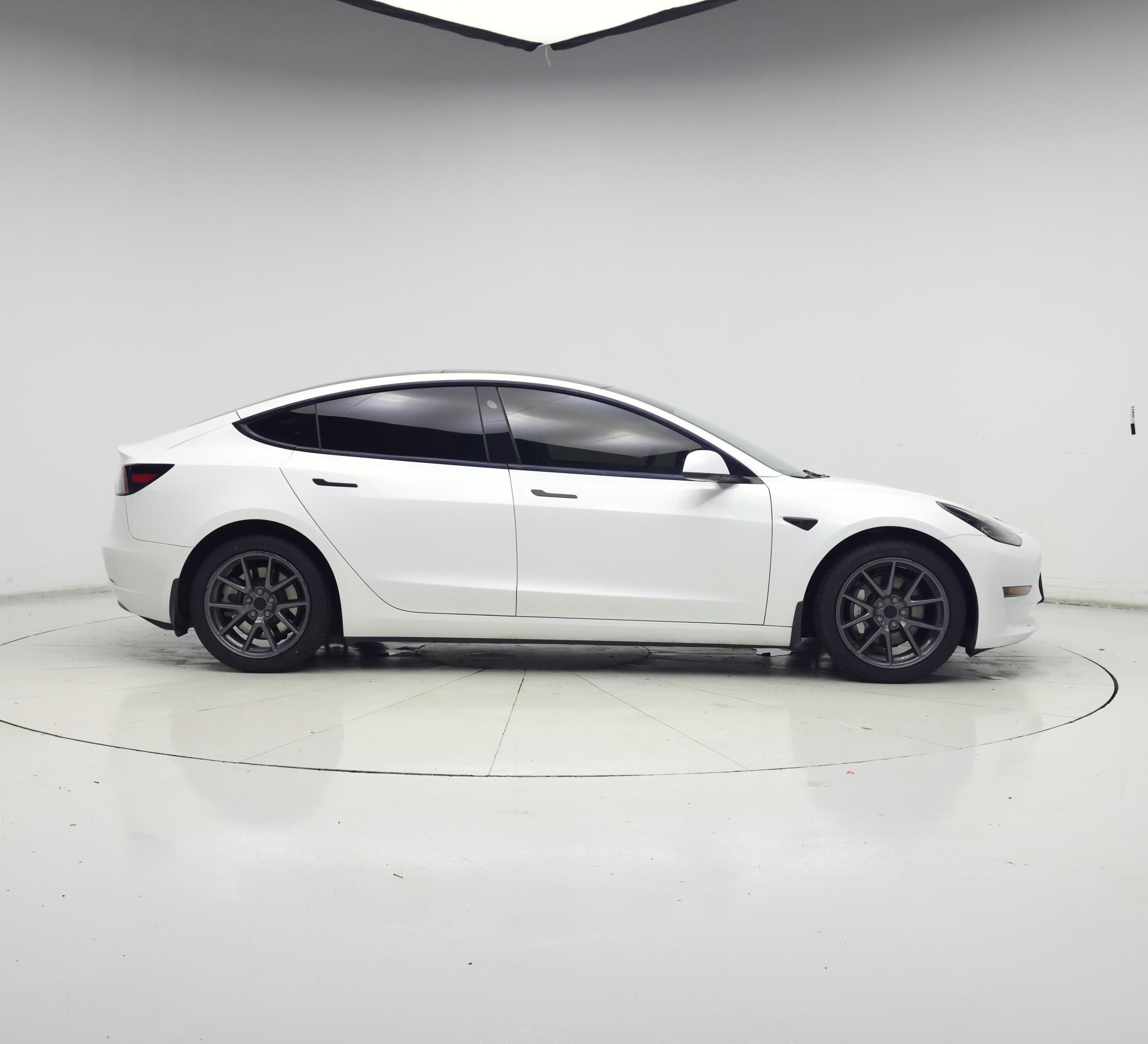 Thumbnail: 2023 Tesla Model 3 - 7