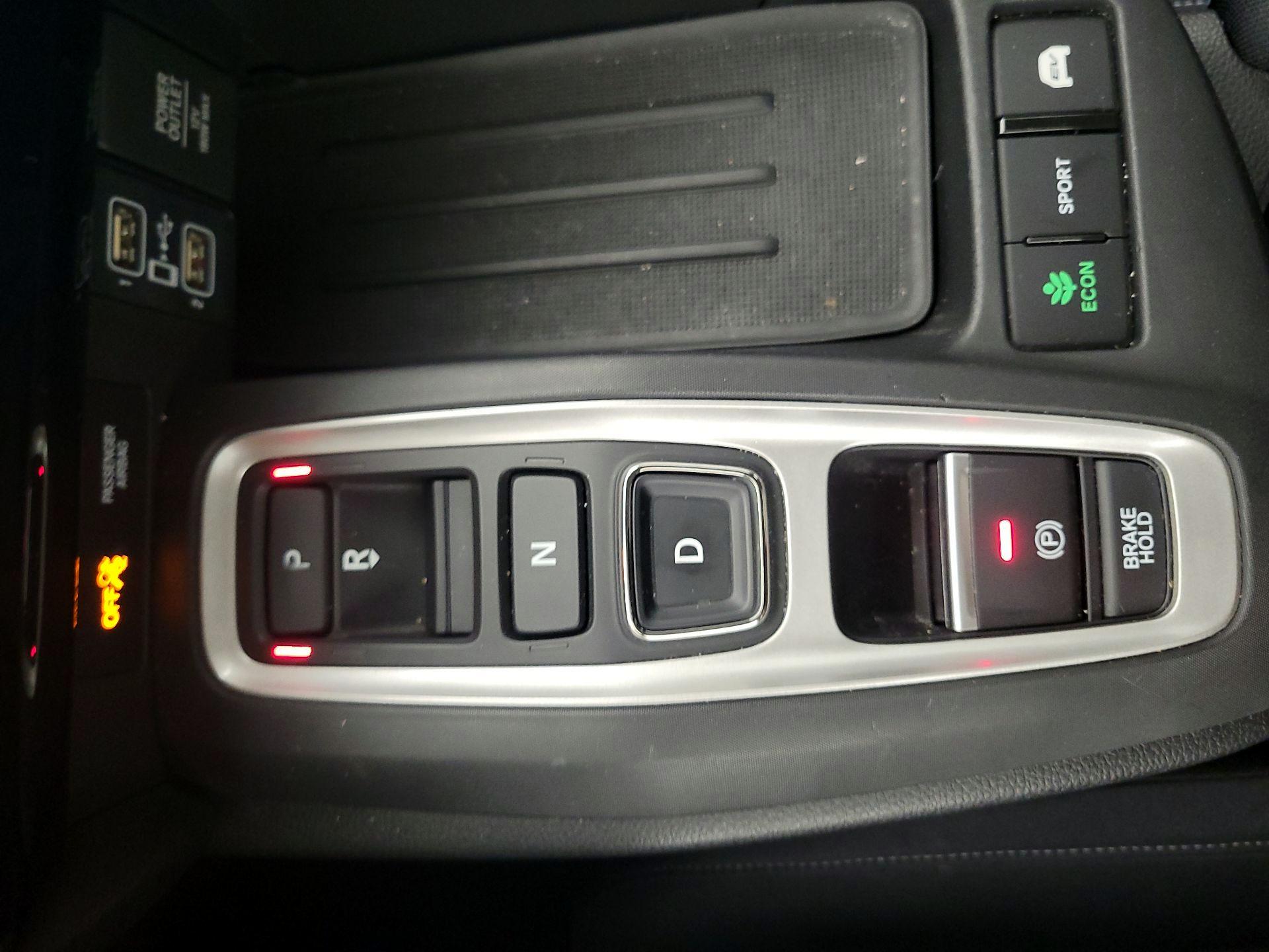 Thumbnail: 2019 Honda Insight - 18