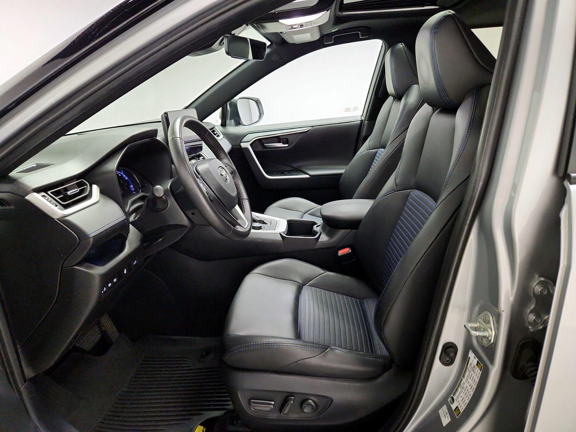 Thumbnail: 2024 Toyota RAV4 - 11