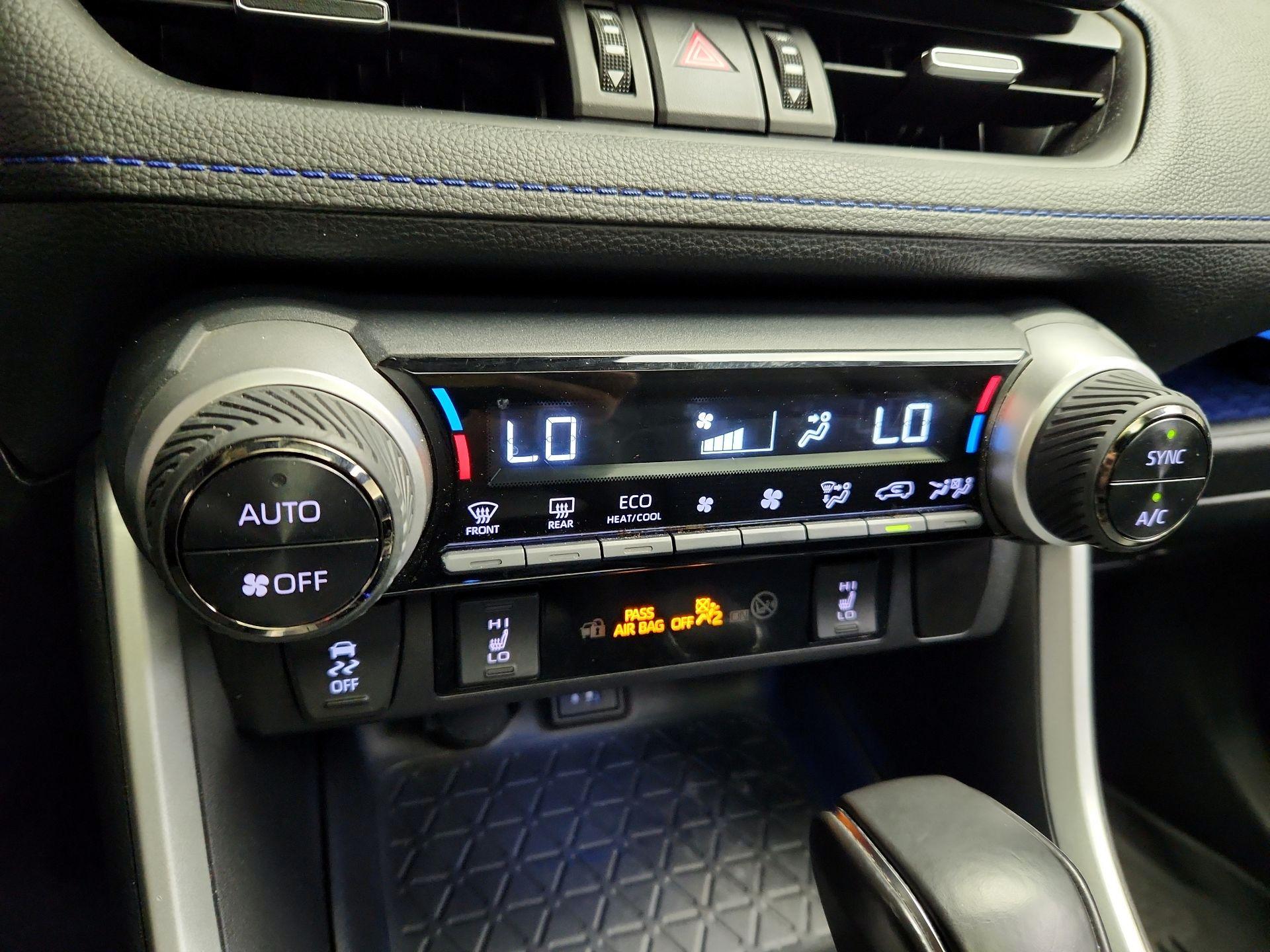 Thumbnail: 2024 Toyota RAV4 - 16