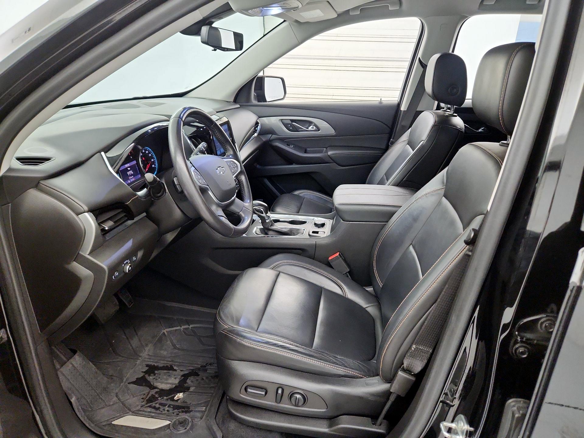 Thumbnail: 2021 Chevrolet Traverse - 11