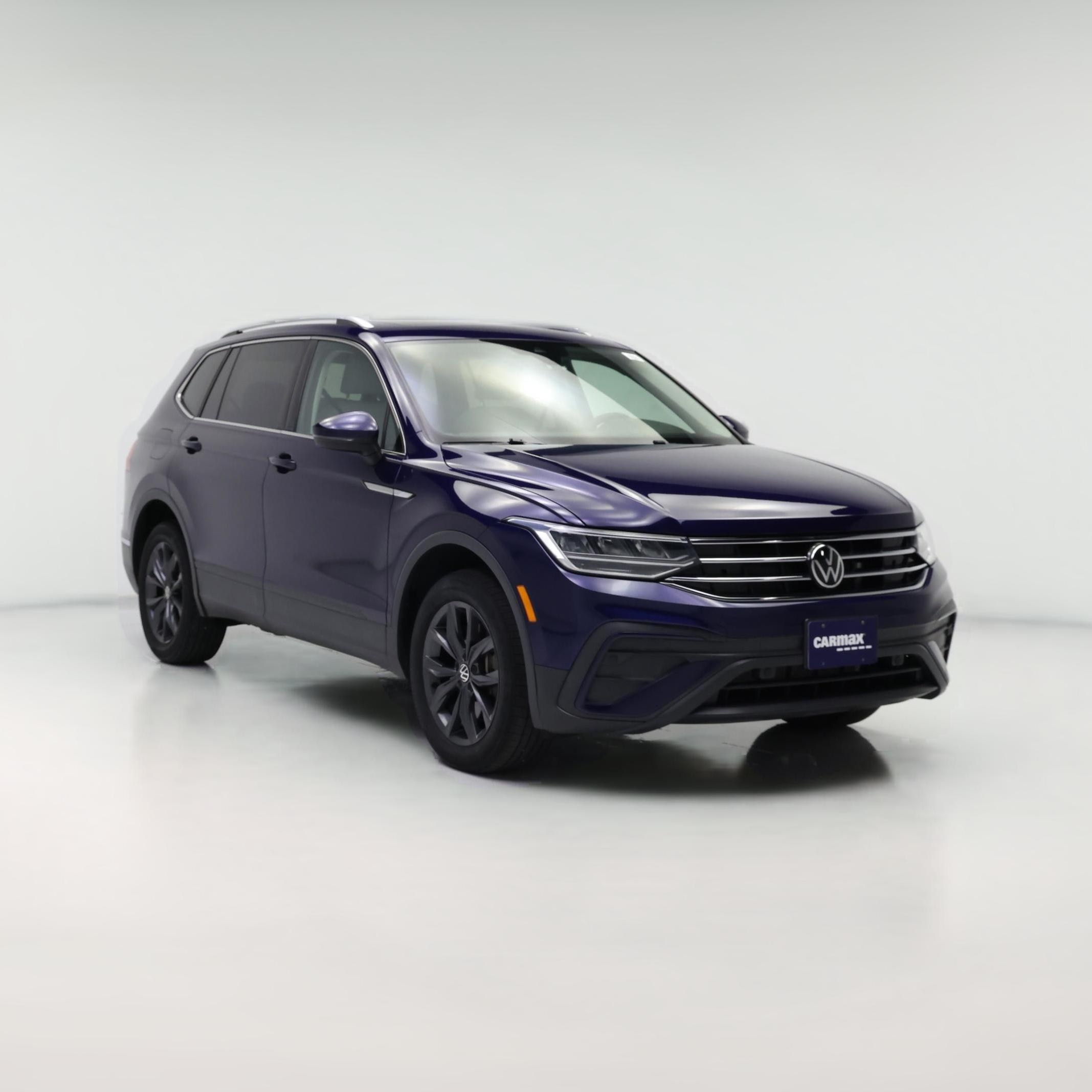 Thumbnail: 2022 Volkswagen Tiguan - 1