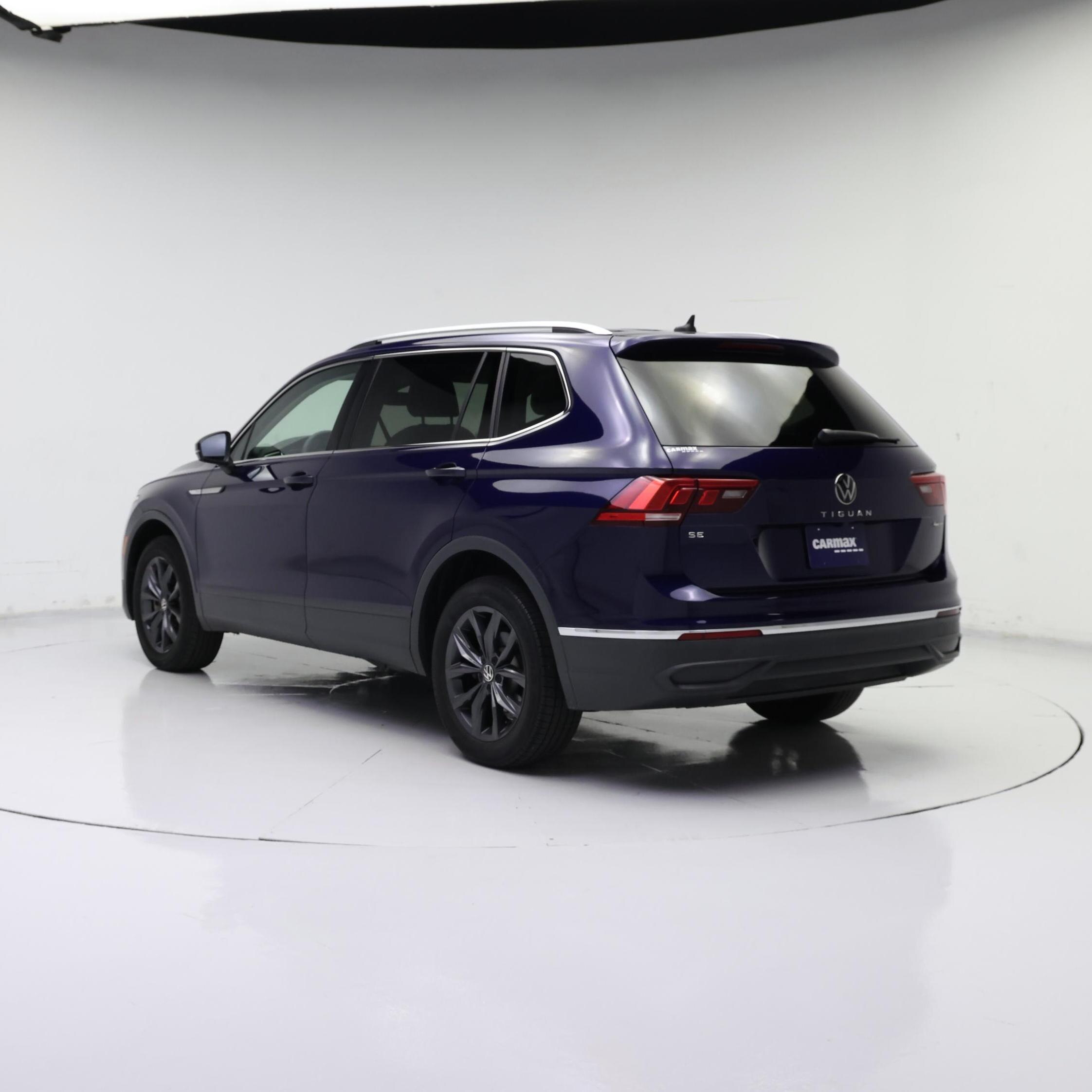 Thumbnail: 2022 Volkswagen Tiguan - 2
