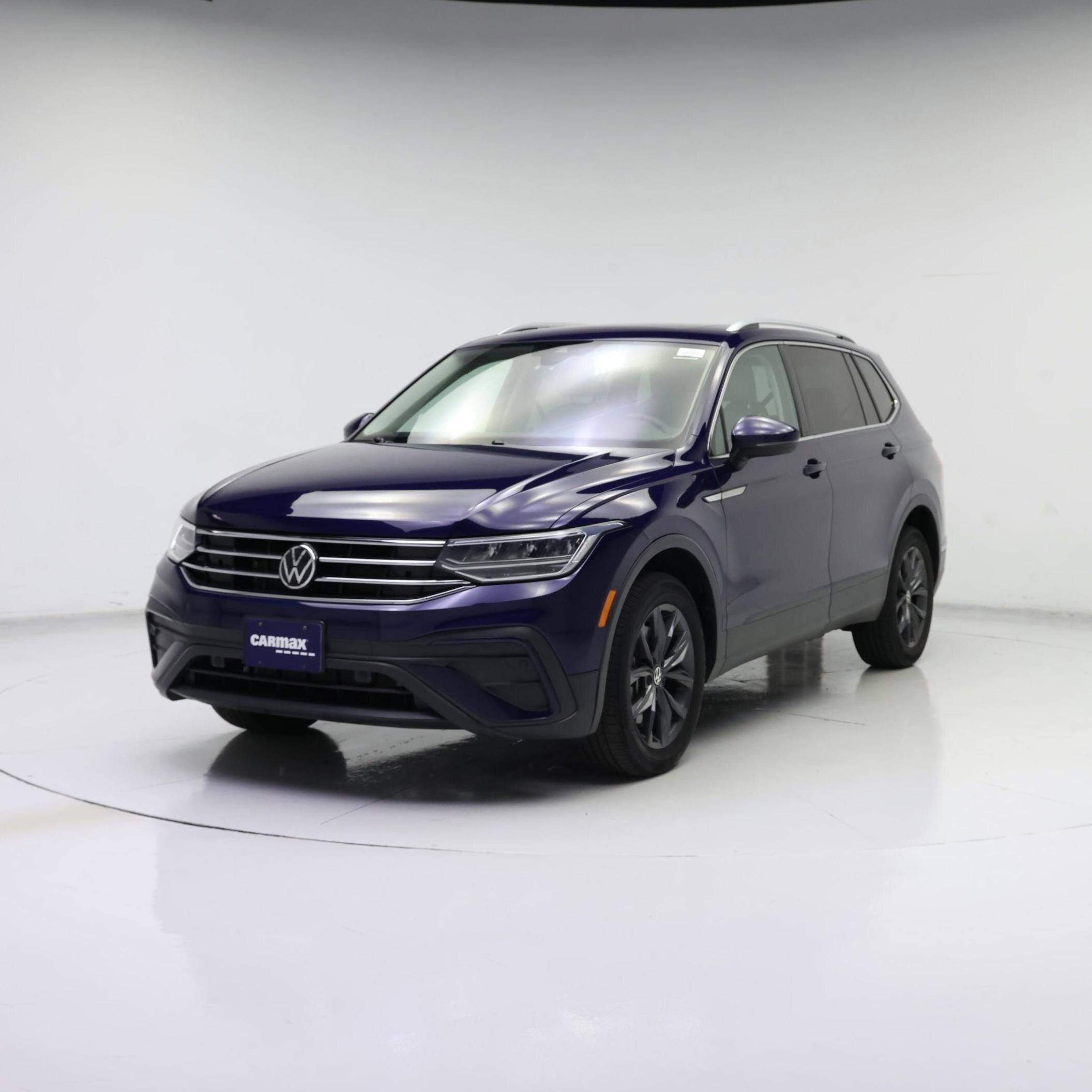 Thumbnail: 2022 Volkswagen Tiguan - 4