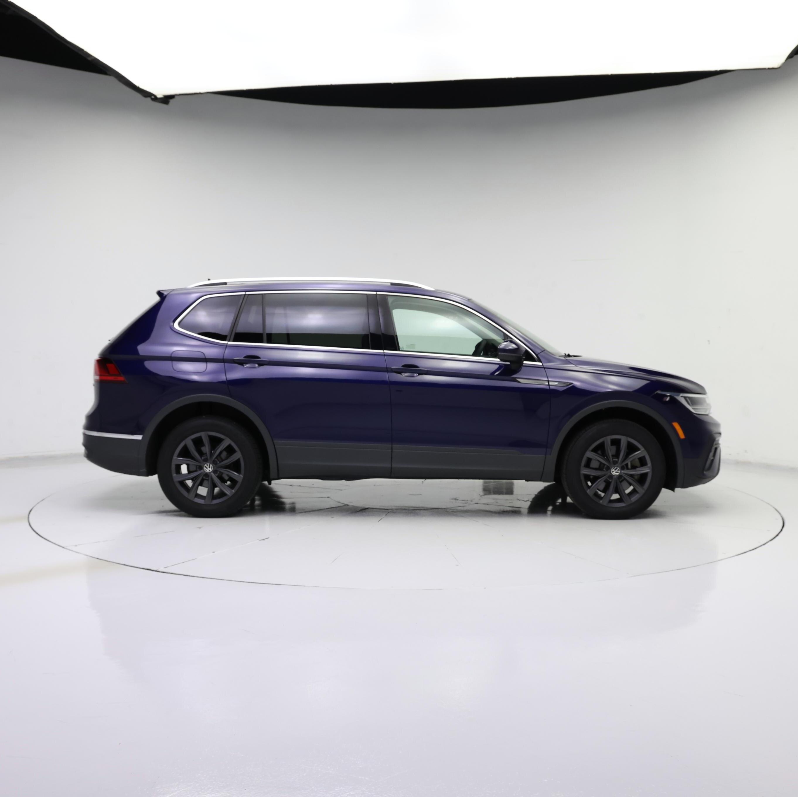 Thumbnail: 2022 Volkswagen Tiguan - 7