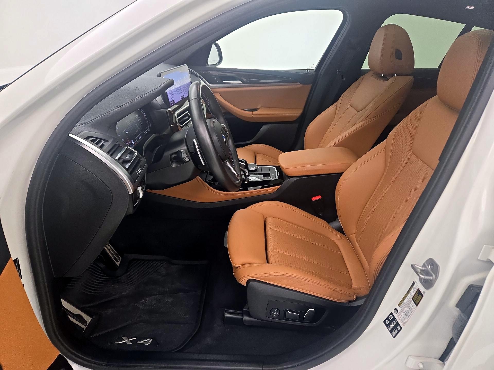 Thumbnail: 2024 BMW X4 - 11
