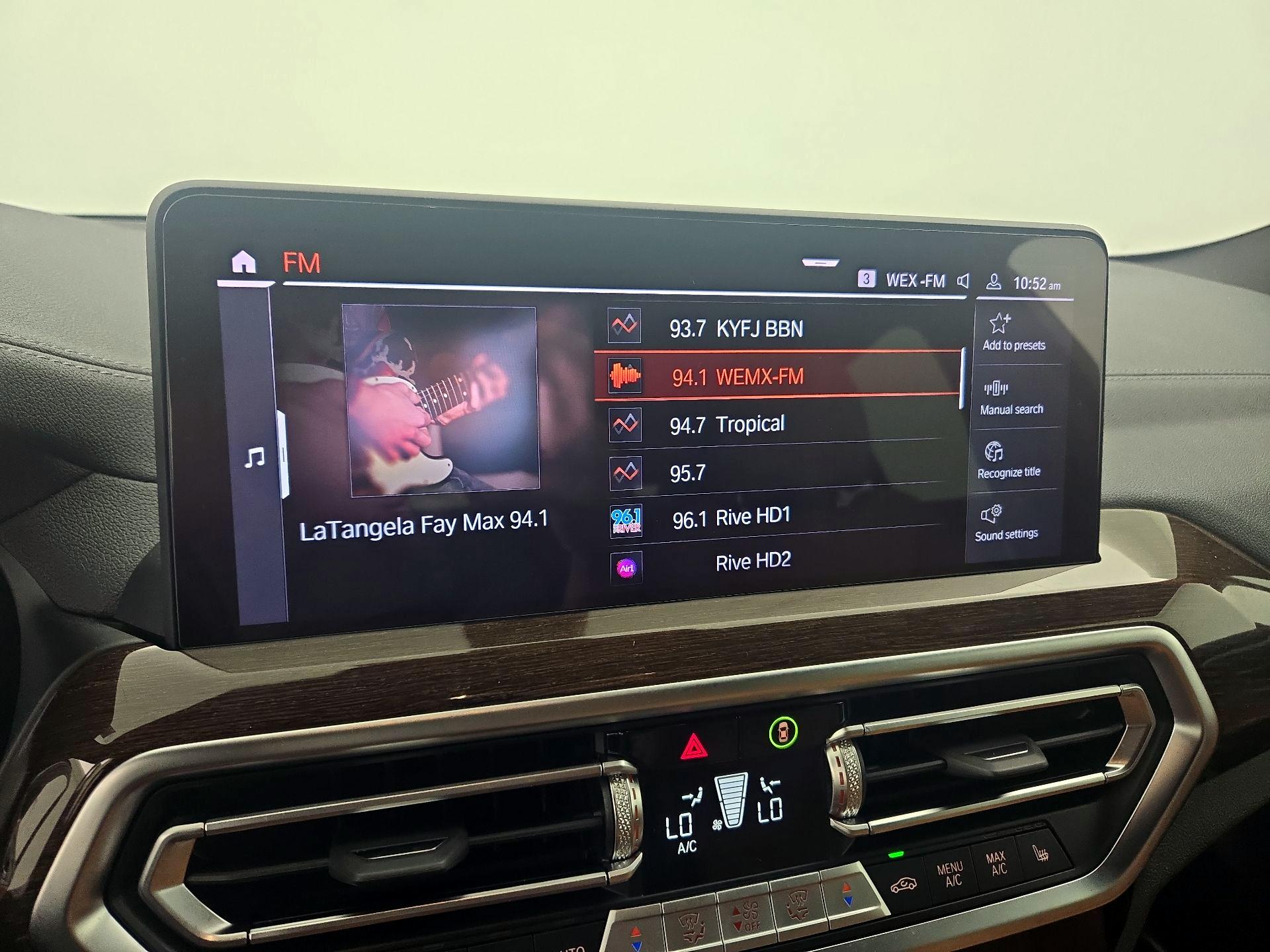 Thumbnail: 2024 BMW X4 - 16