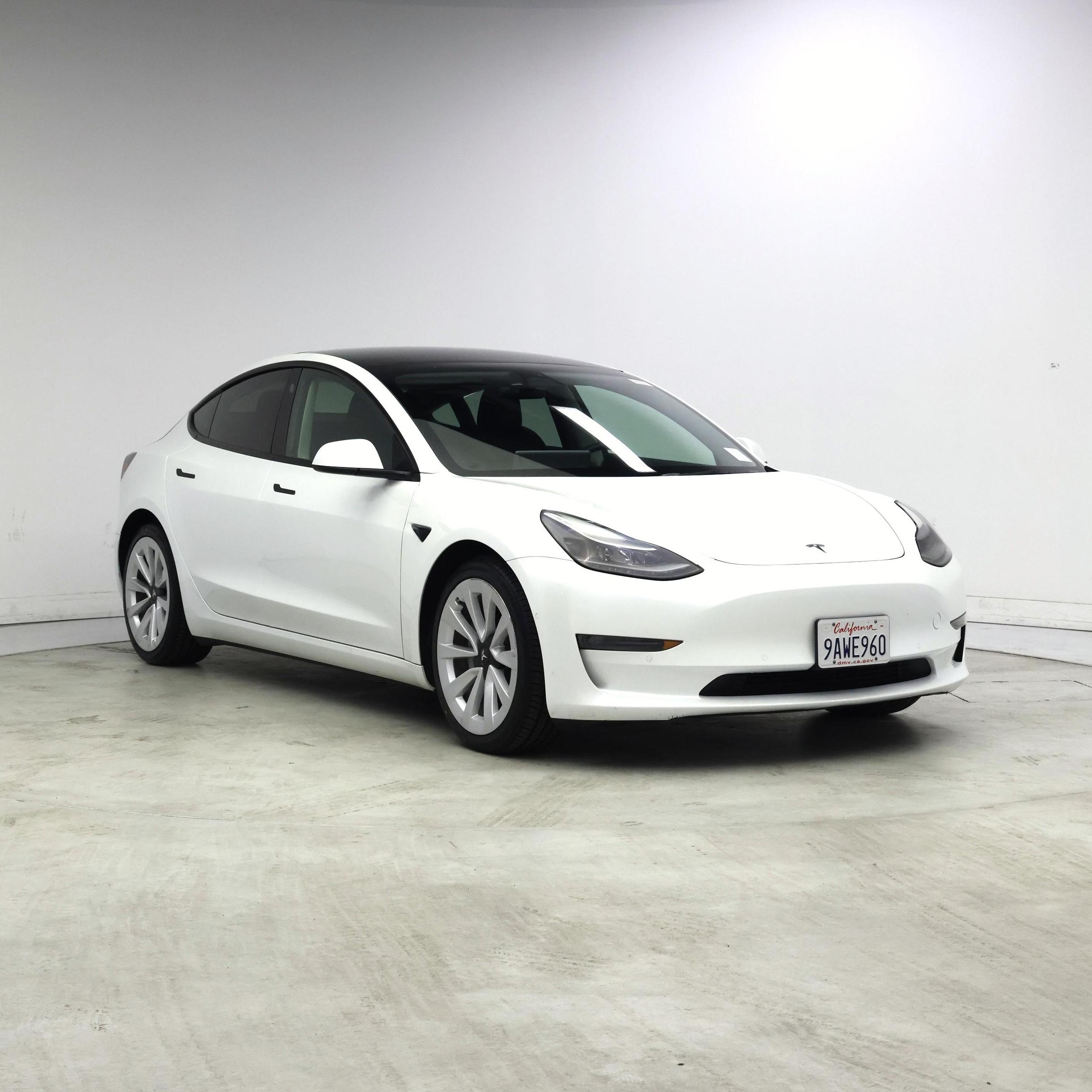White 2022 Tesla Model 3 Long Range AWD Sedan All-Wheel Drive Automatic