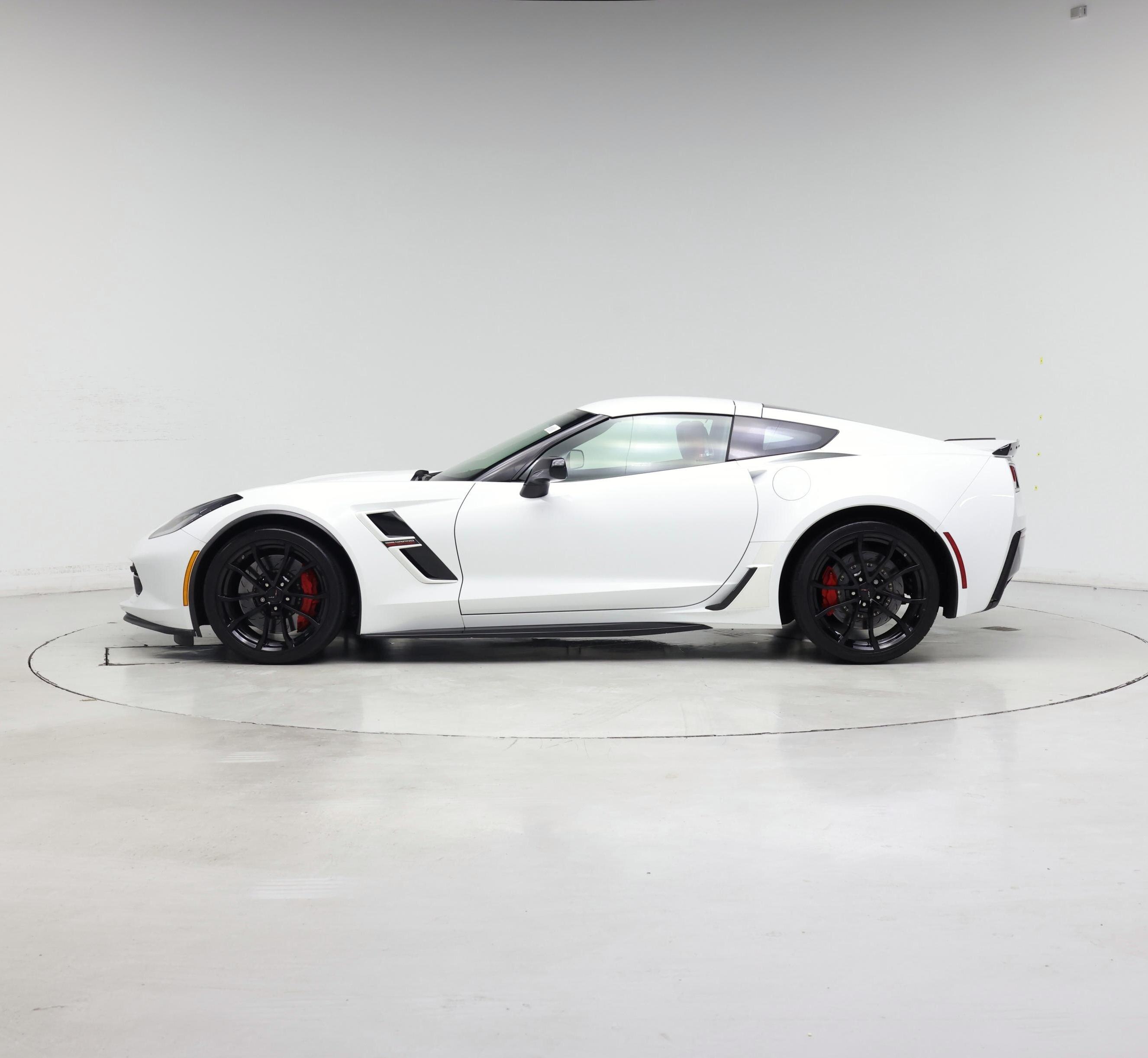 Thumbnail: 2019 Chevrolet Corvette - 3