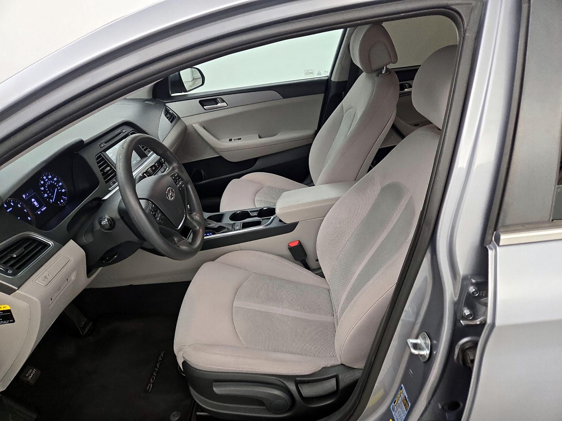 Thumbnail: 2016 Hyundai Sonata - 11