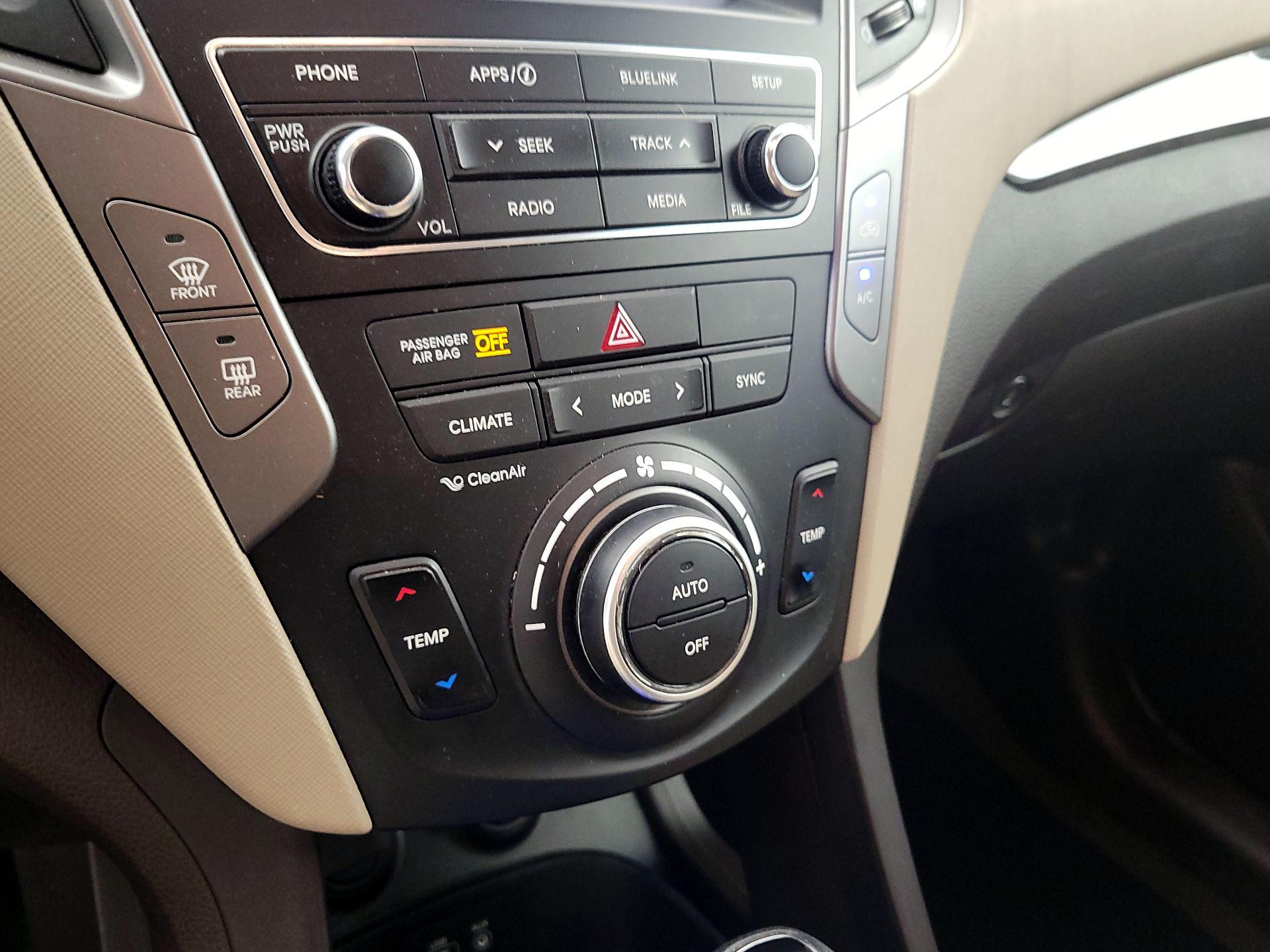 Thumbnail: 2018 Hyundai Santa Fe - 16