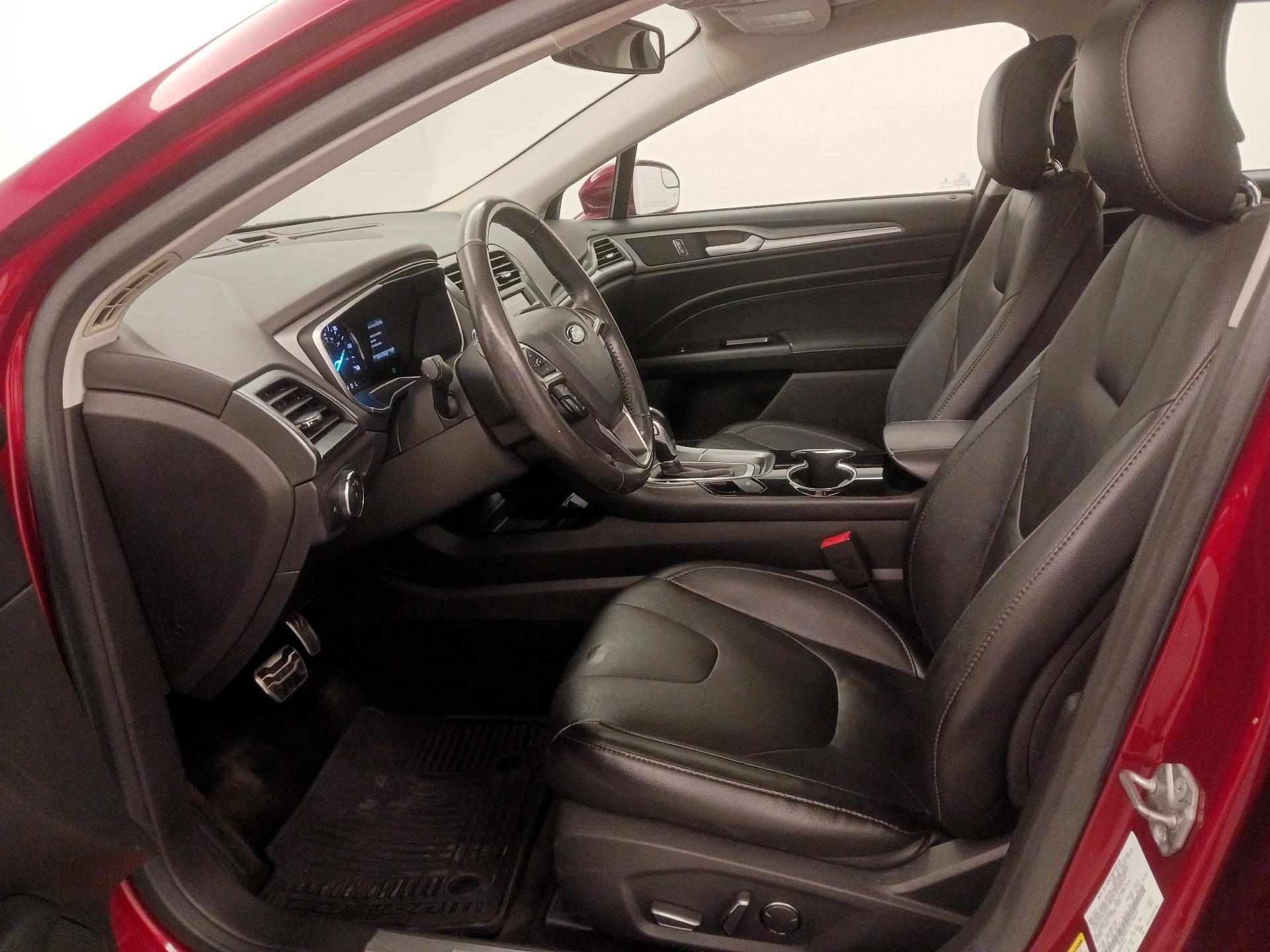 Thumbnail: 2015 Ford Fusion - 11