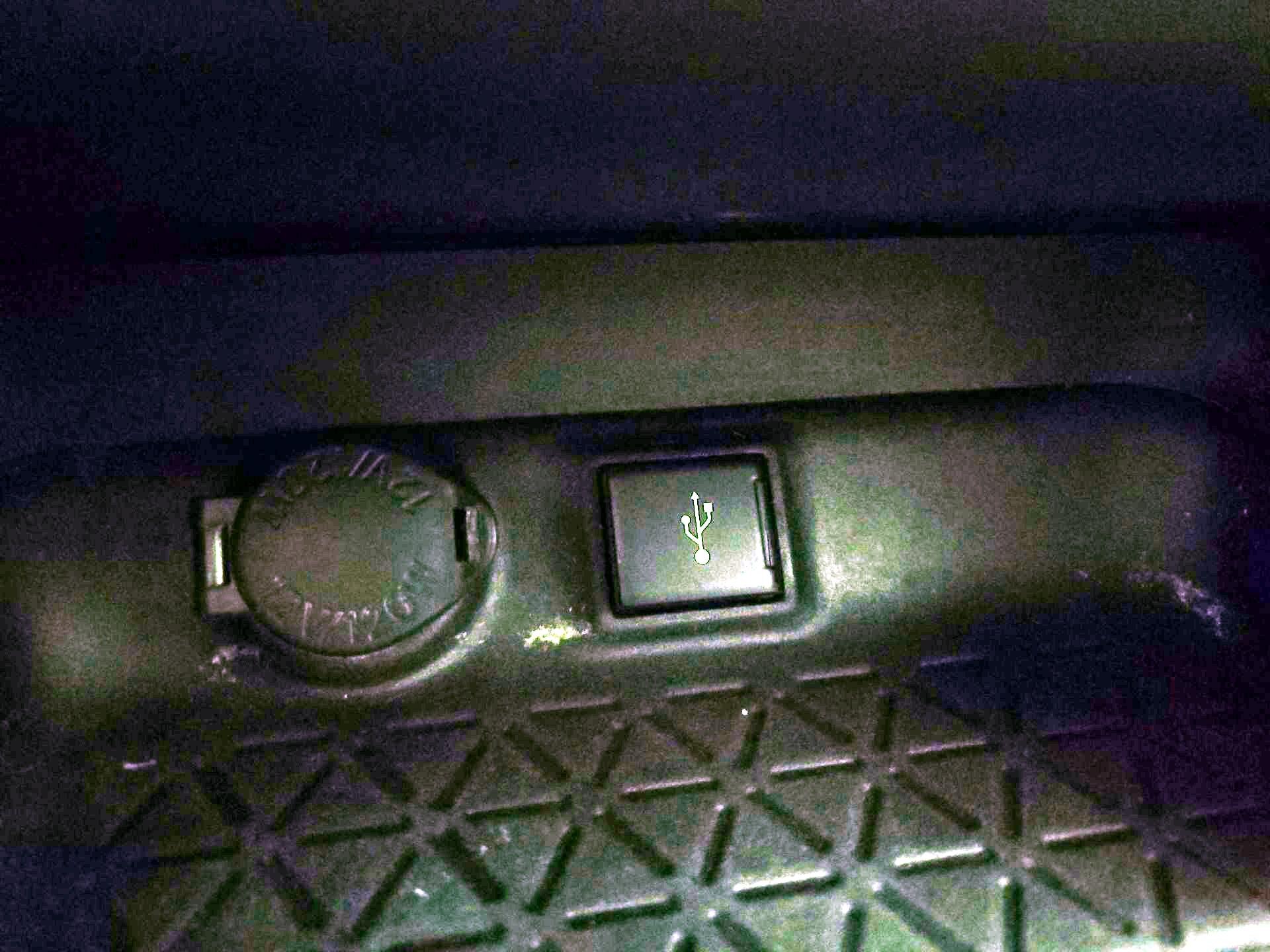 Thumbnail: 2021 Toyota RAV4 - 18