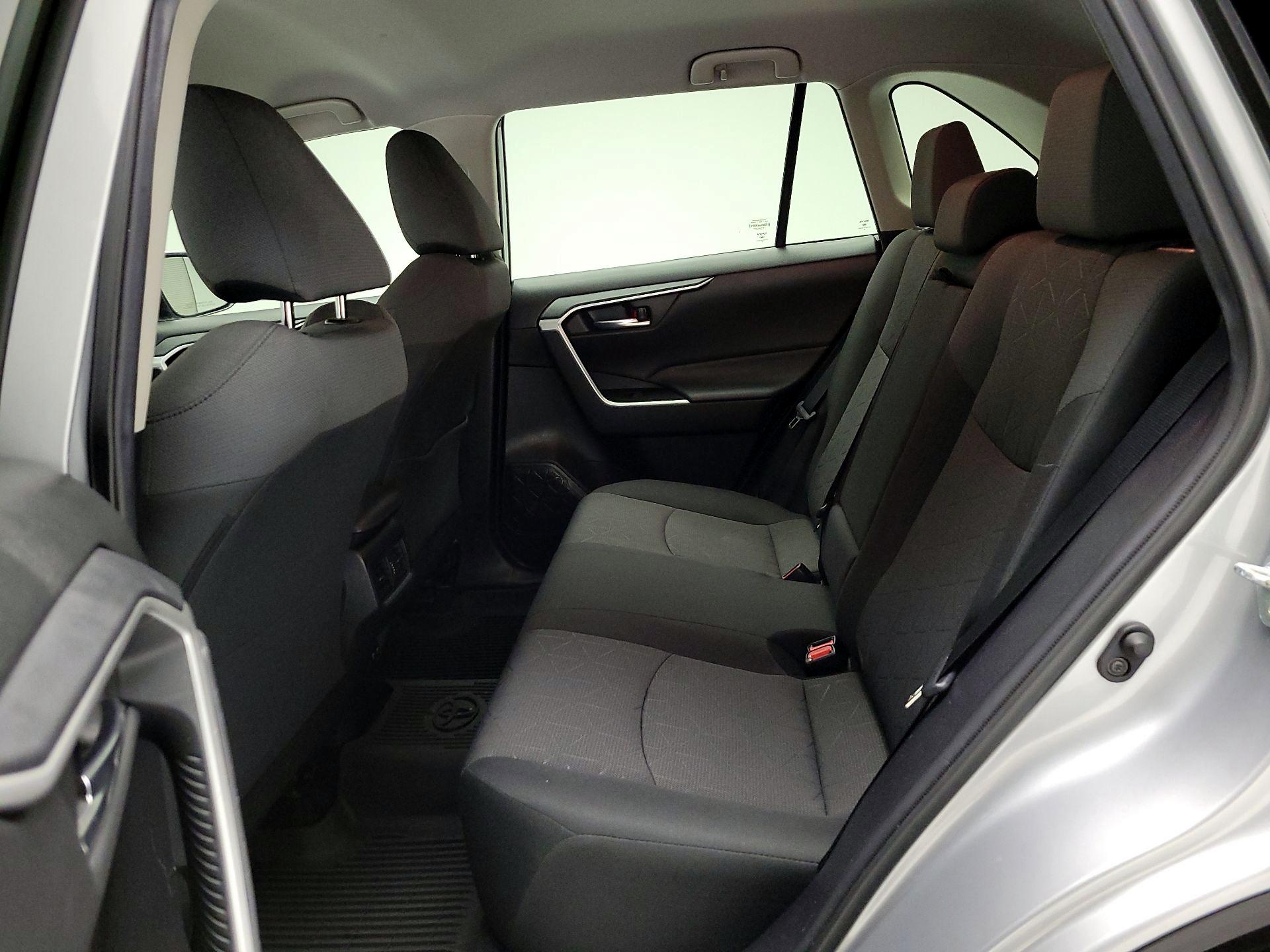 Thumbnail: 2021 Toyota RAV4 - 19