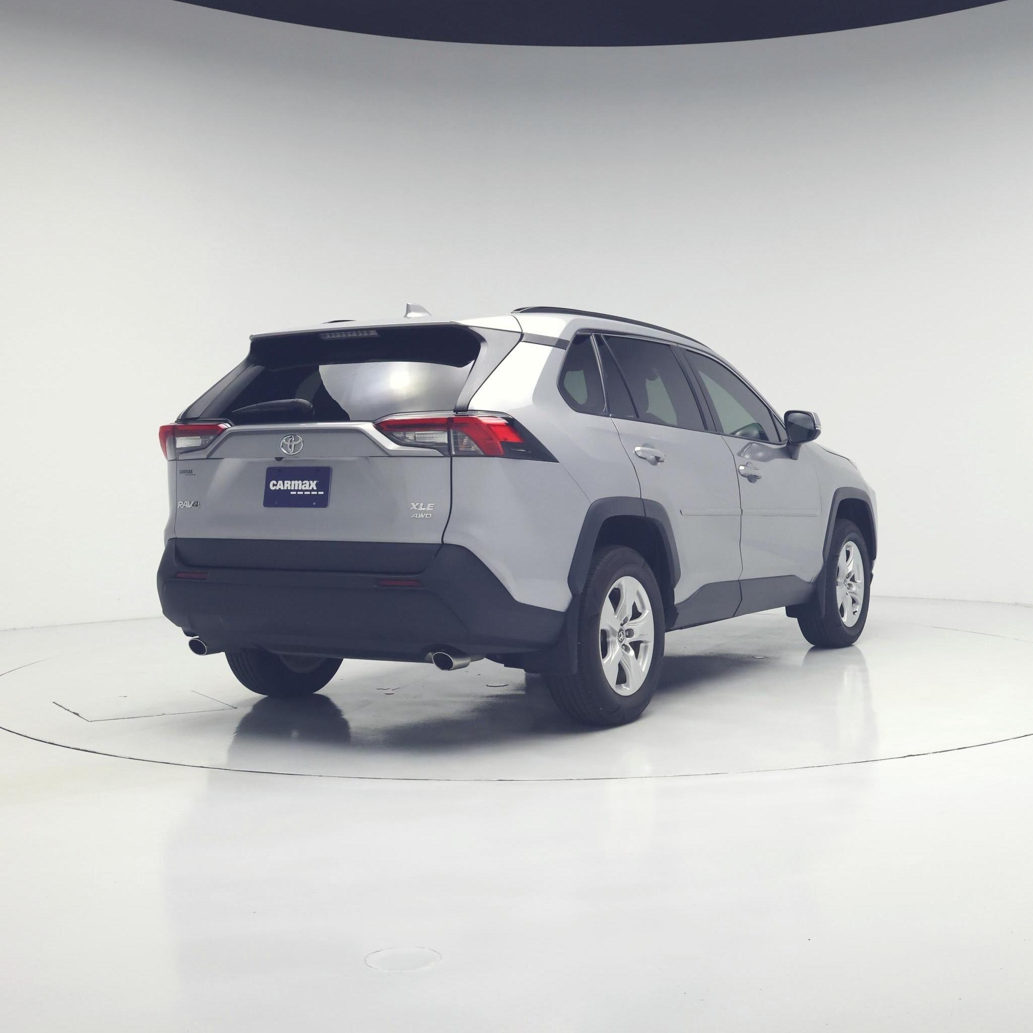 Thumbnail: 2021 Toyota RAV4 - 8